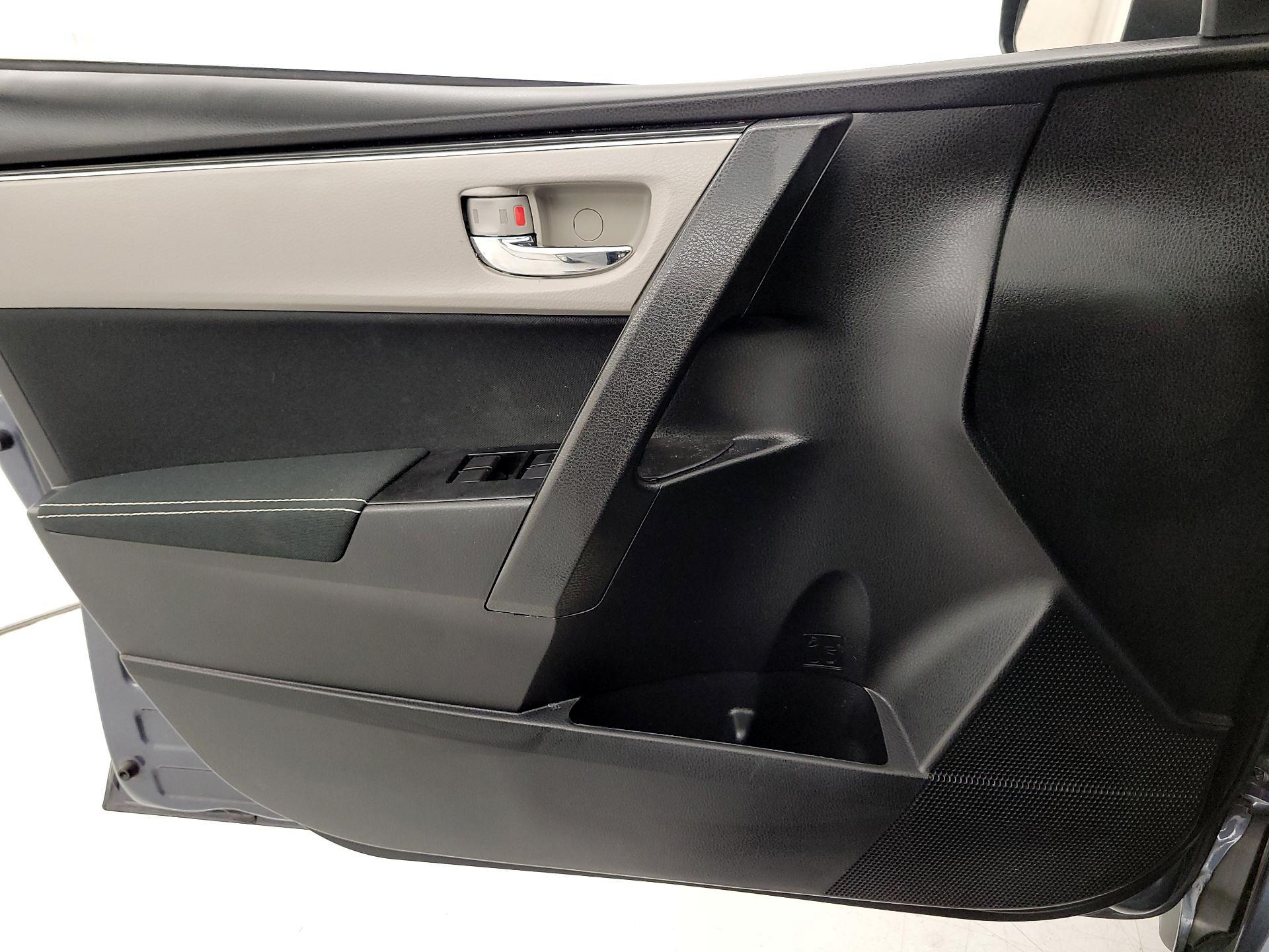 Thumbnail: 2019 Toyota Corolla - 12