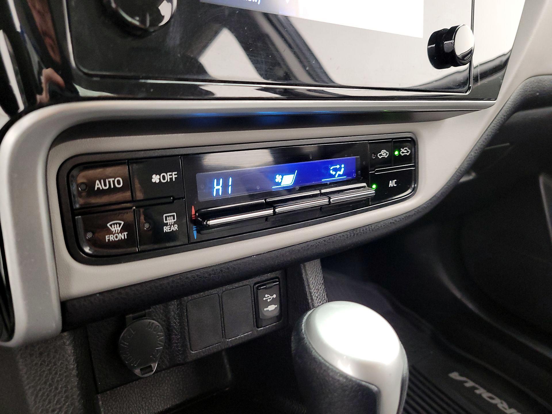 Thumbnail: 2019 Toyota Corolla - 16