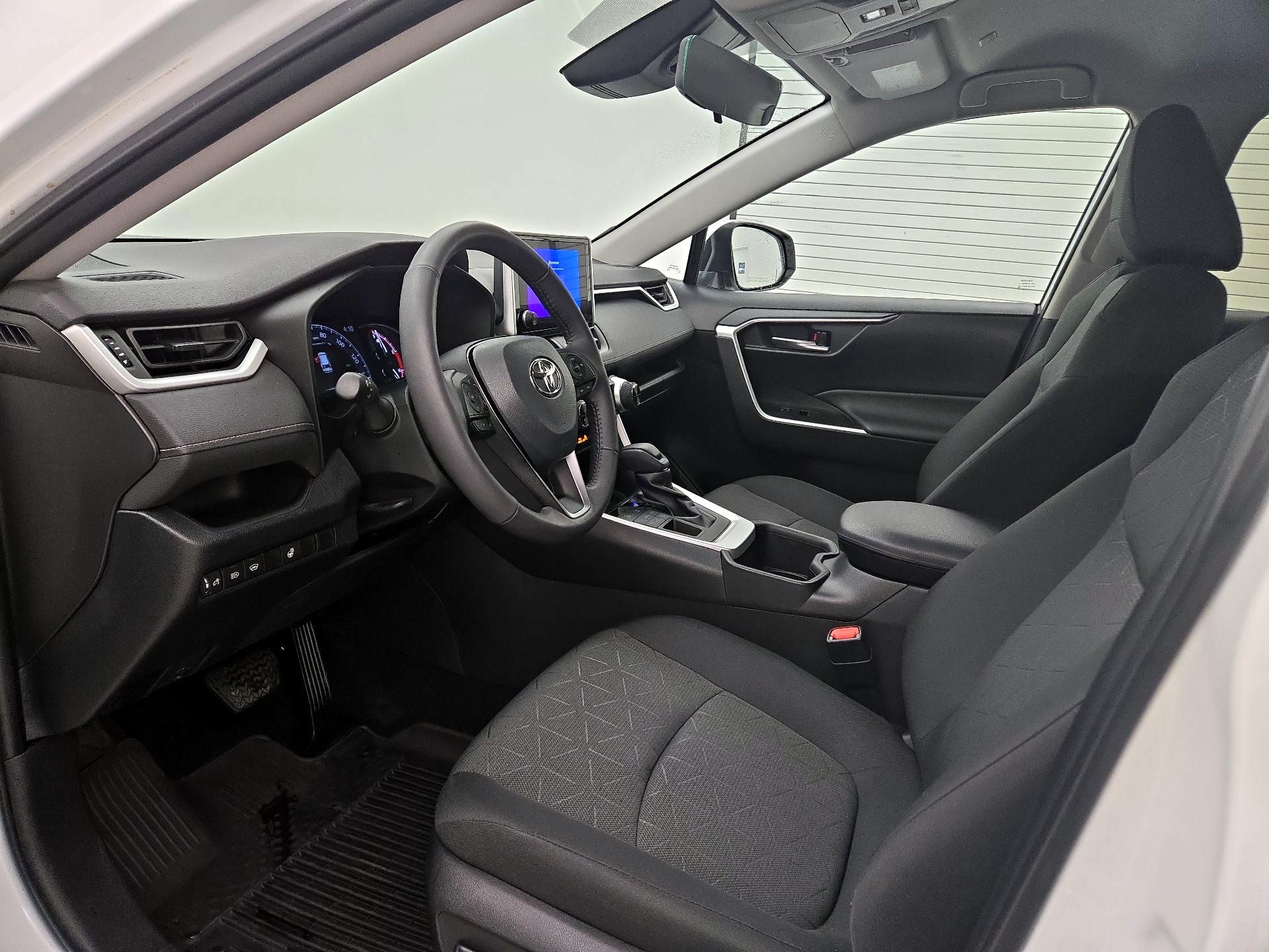 Thumbnail: 2023 Toyota RAV4 - 11