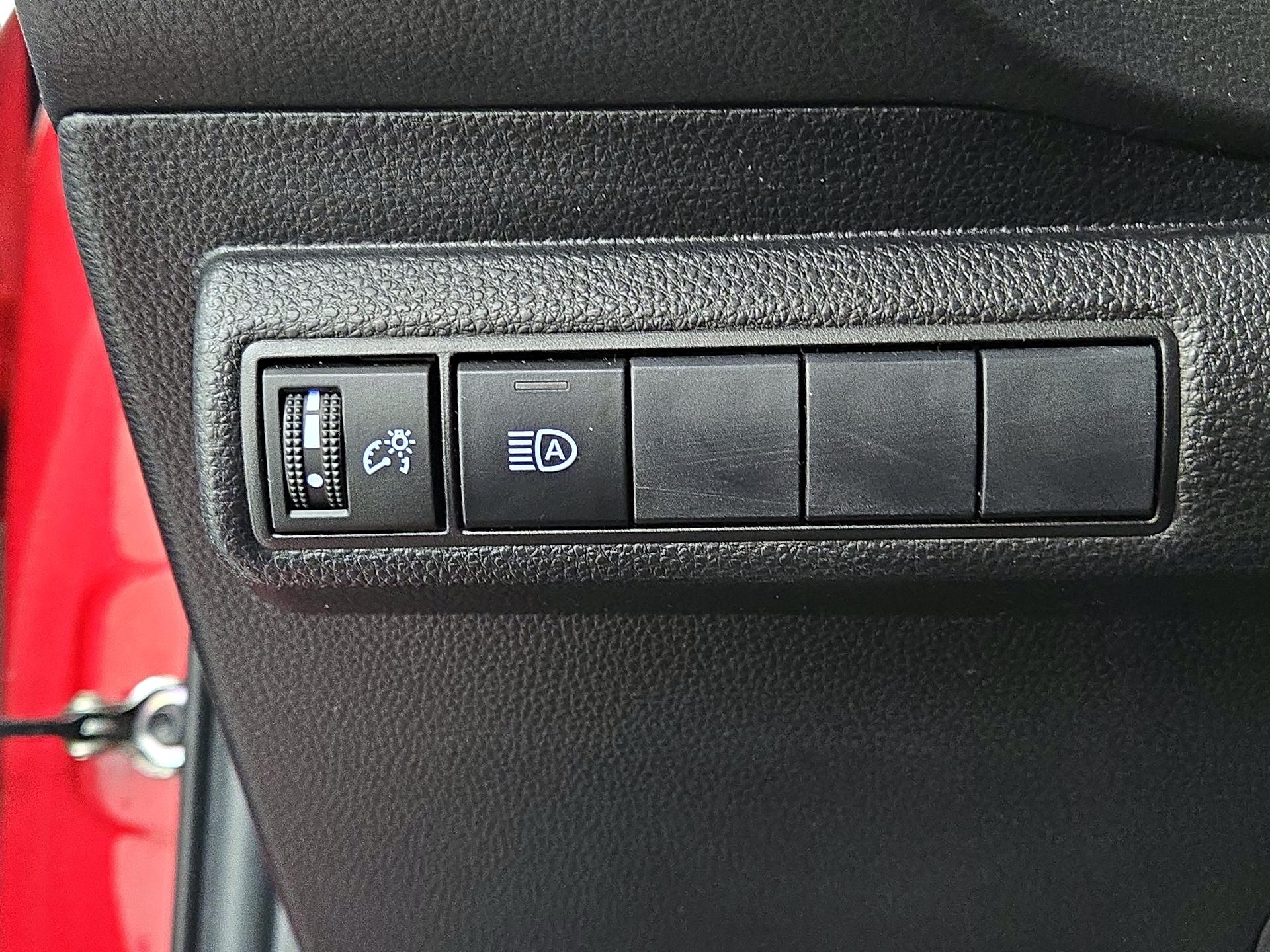 Thumbnail: 2020 Toyota Corolla - 13