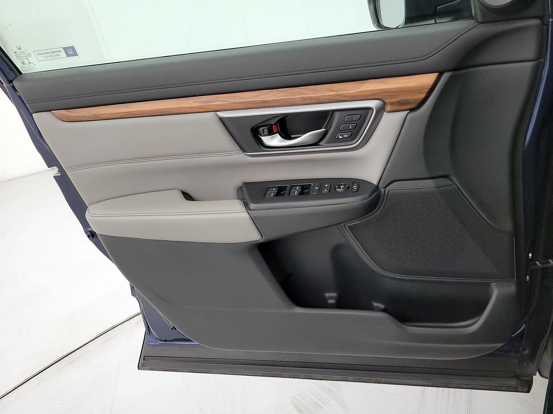 Thumbnail: 2017 Honda CR-V - 12