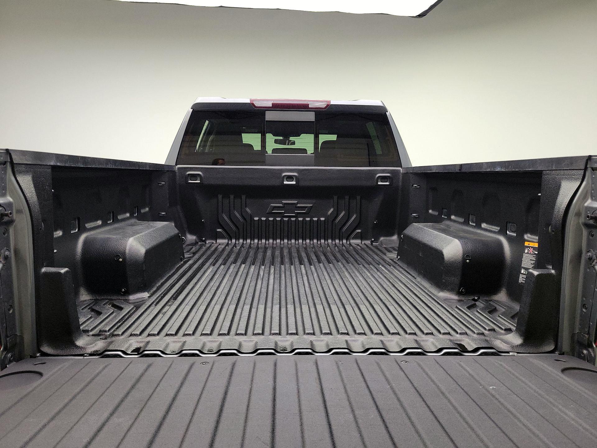 Thumbnail: 2020 Chevrolet Silverado 1500 - 20