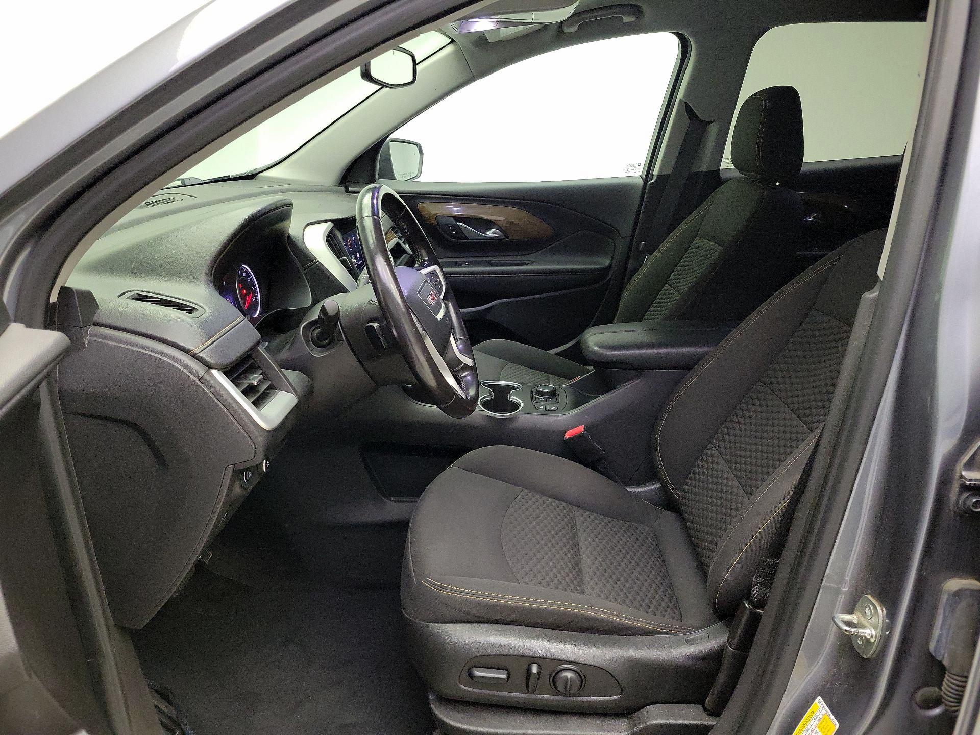 Thumbnail: 2020 GMC Terrain - 11