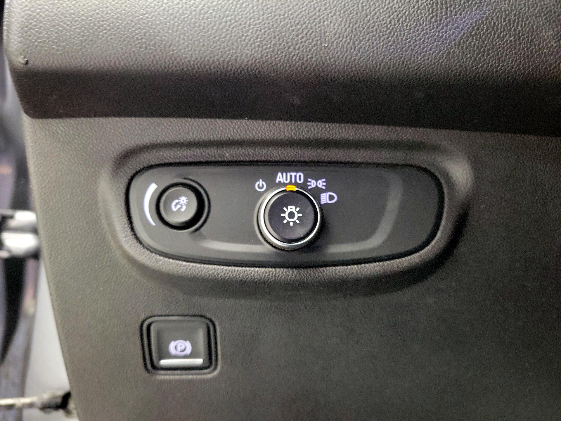 Thumbnail: 2020 GMC Terrain - 13