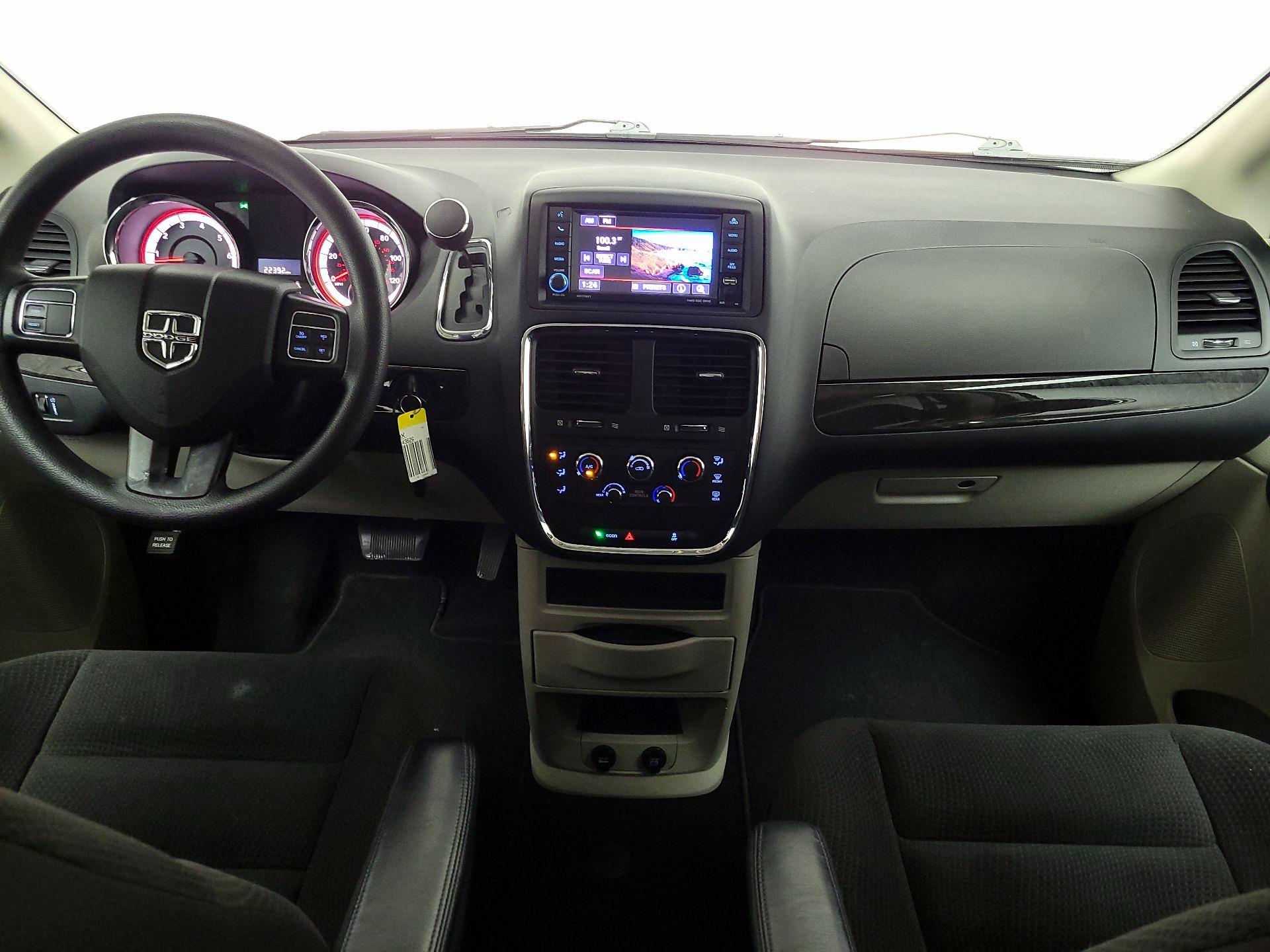 Thumbnail: 2018 Dodge Grand Caravan - 9