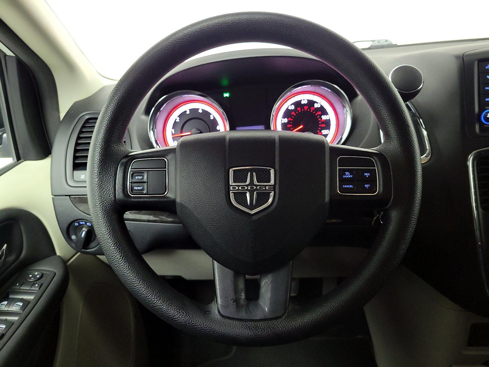 Thumbnail: 2018 Dodge Grand Caravan - 10