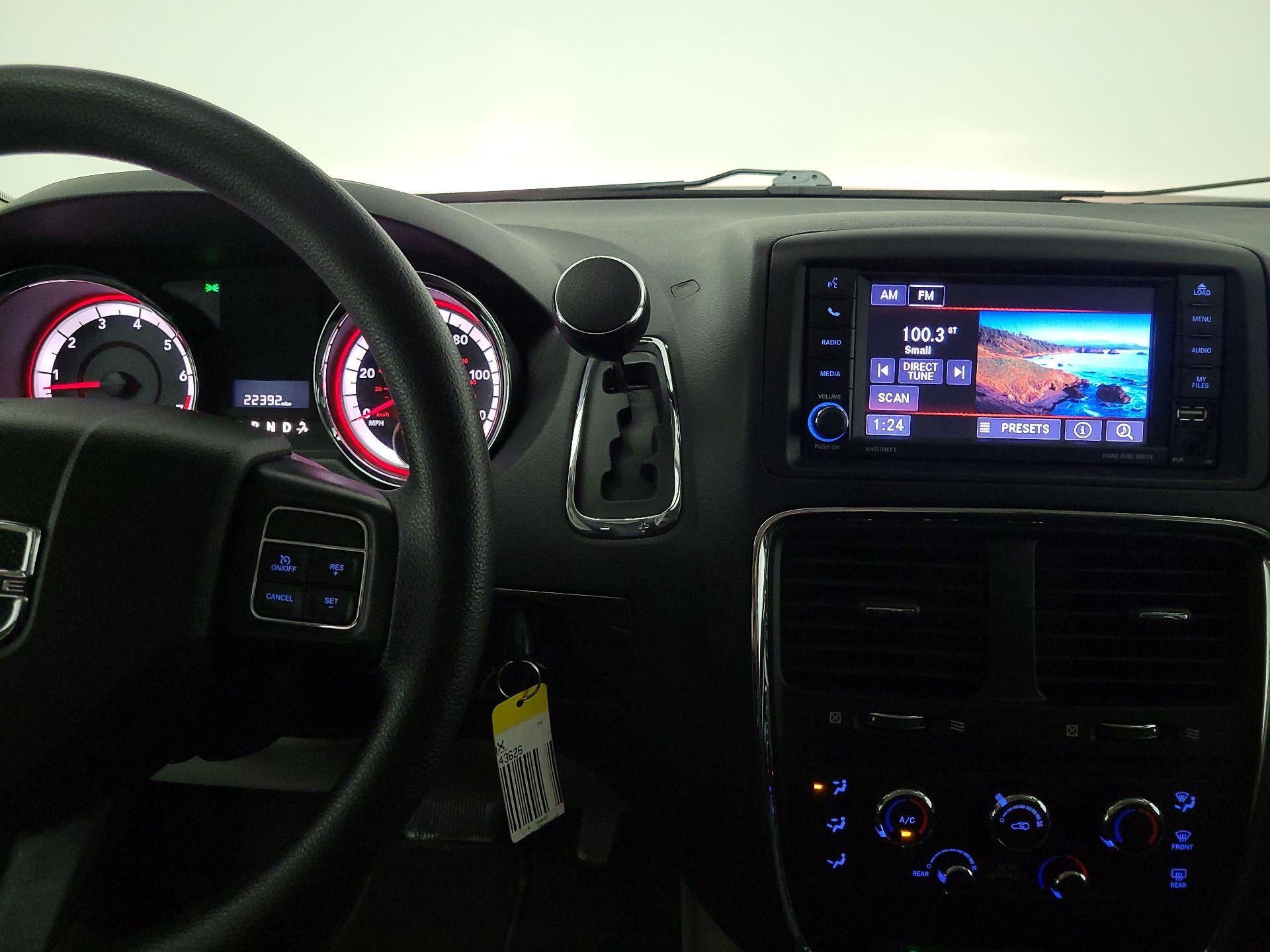 Thumbnail: 2018 Dodge Grand Caravan - 17