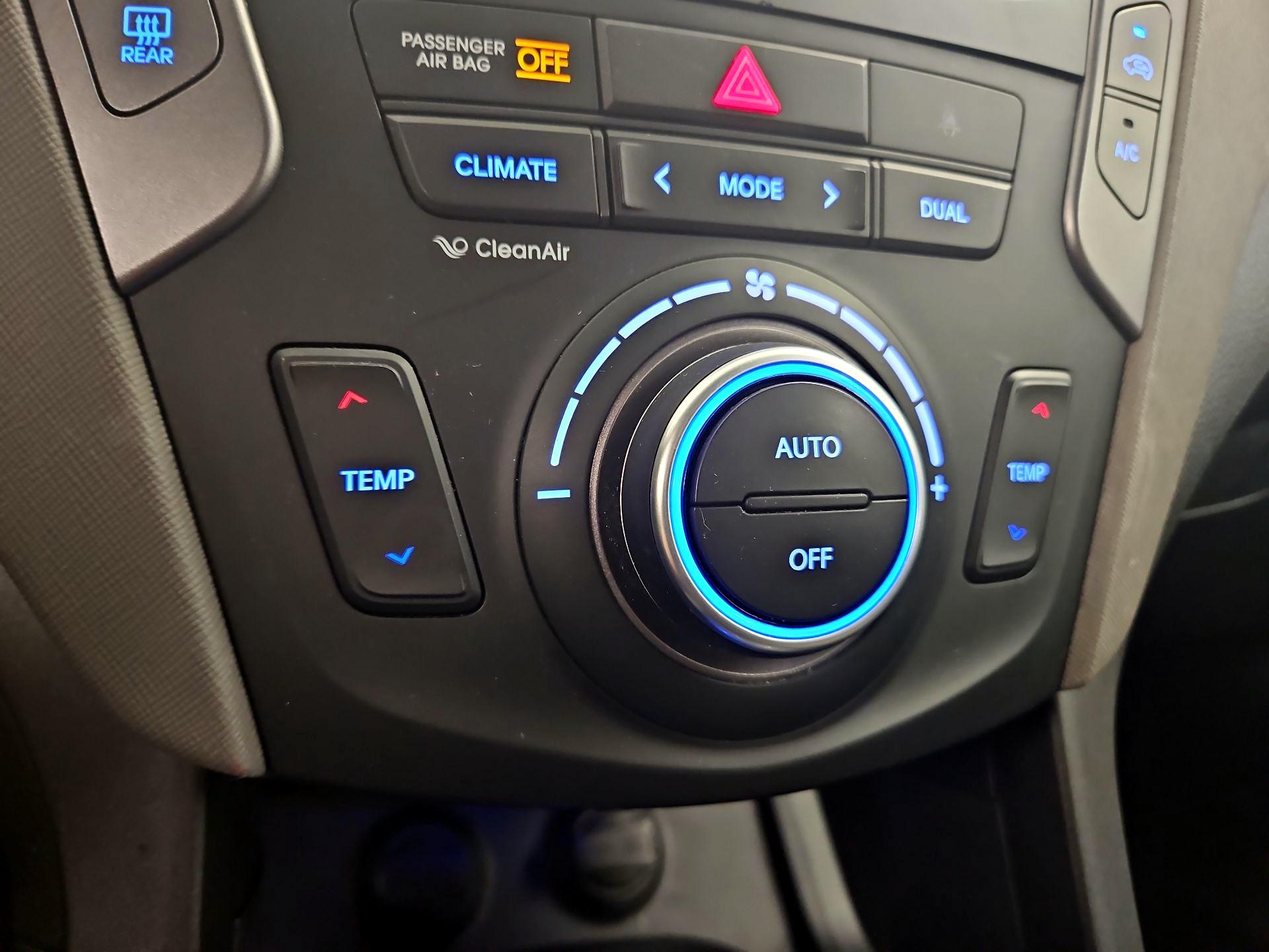 Thumbnail: 2014 Hyundai Santa Fe - 16