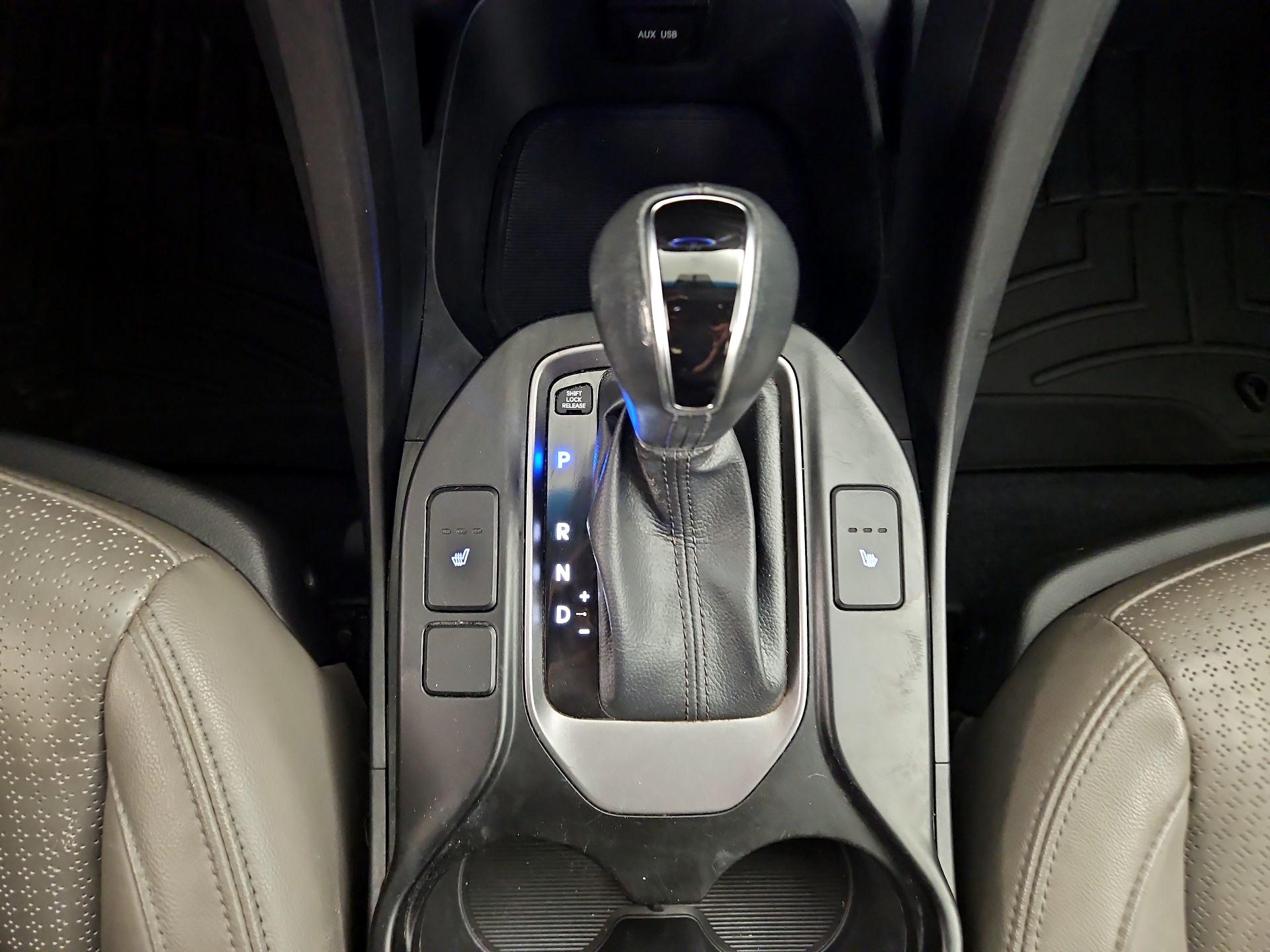 Thumbnail: 2014 Hyundai Santa Fe - 17