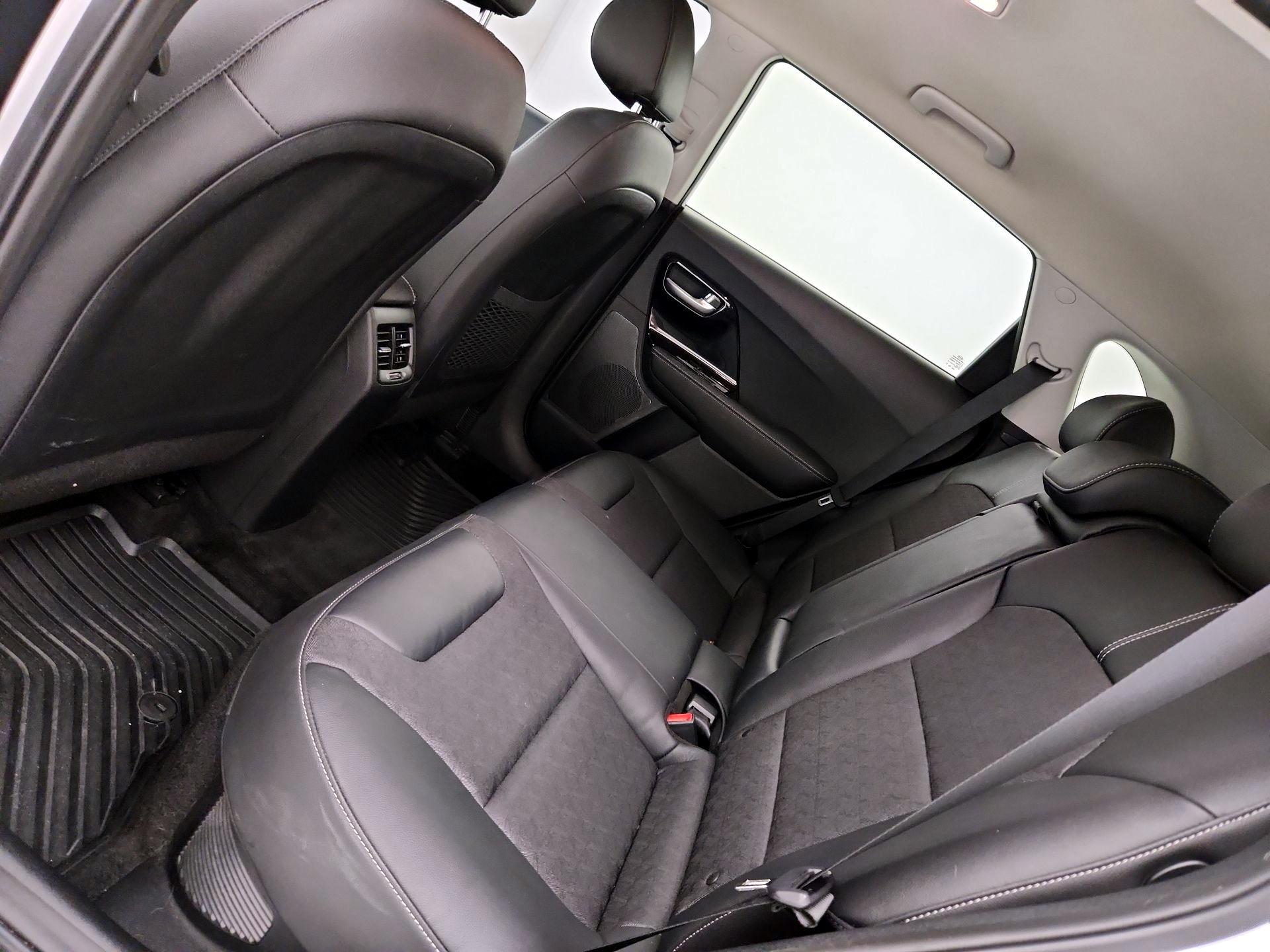 Thumbnail: 2020 Kia Niro - 19