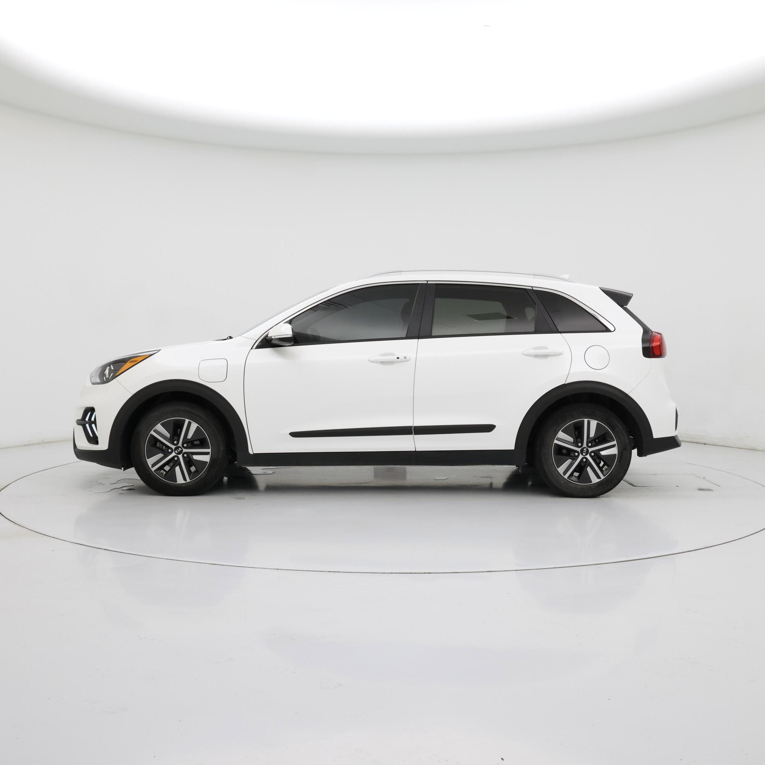 Thumbnail: 2020 Kia Niro - 3
