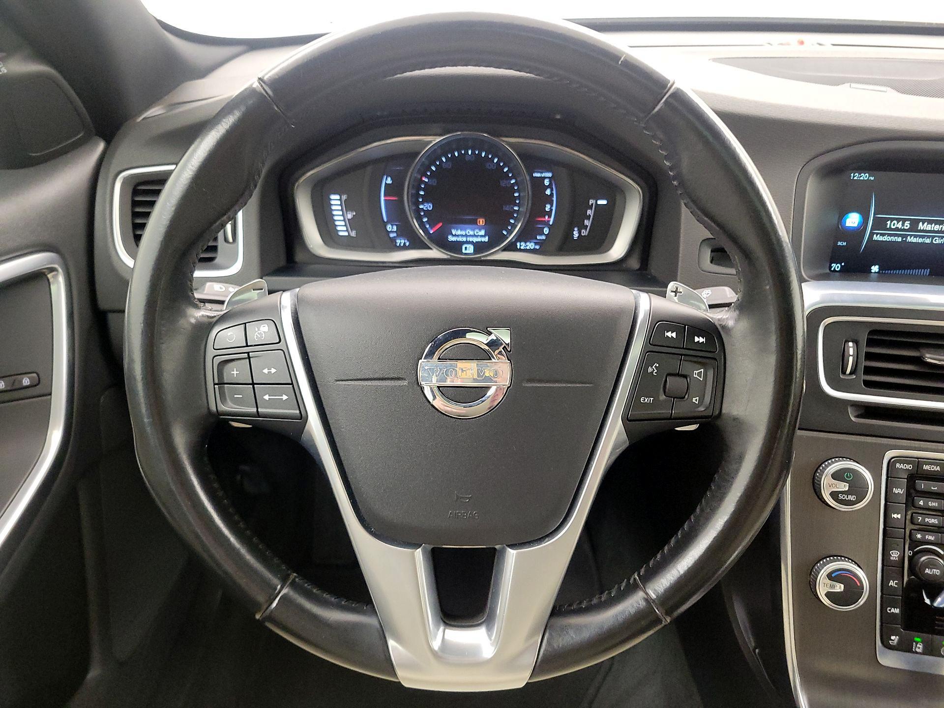 Thumbnail: 2015 Volvo S60 - 10