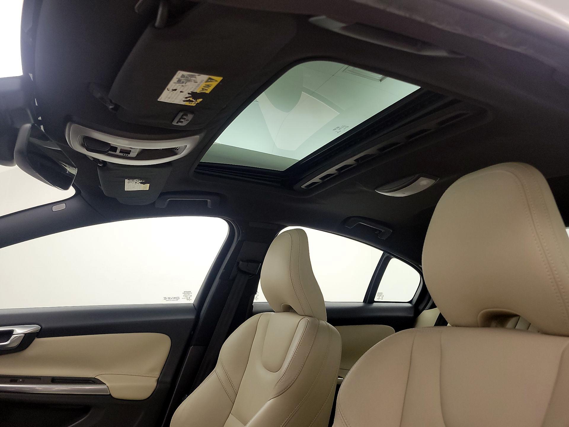Thumbnail: 2015 Volvo S60 - 20