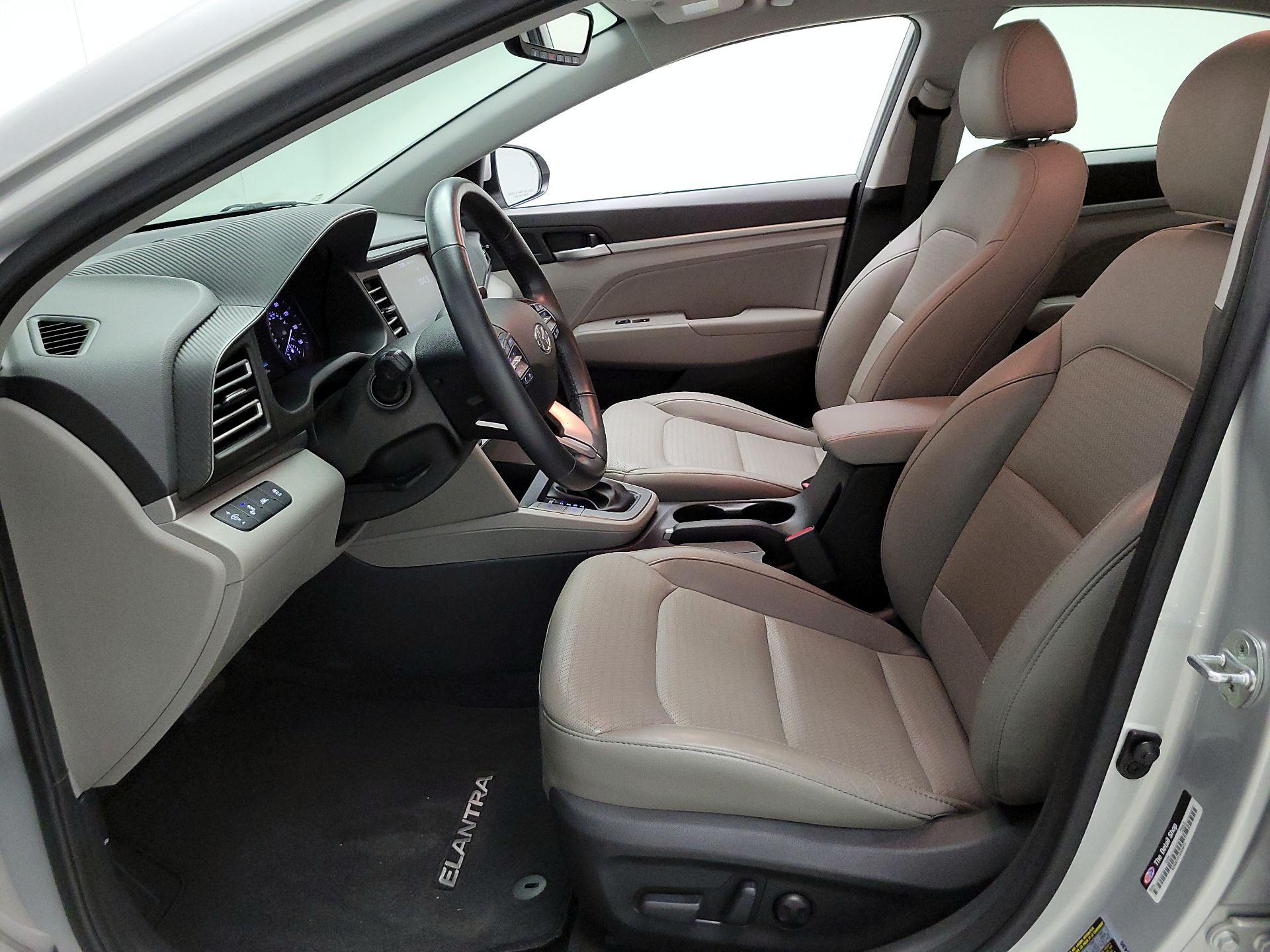 Thumbnail: 2020 Hyundai Elantra - 11