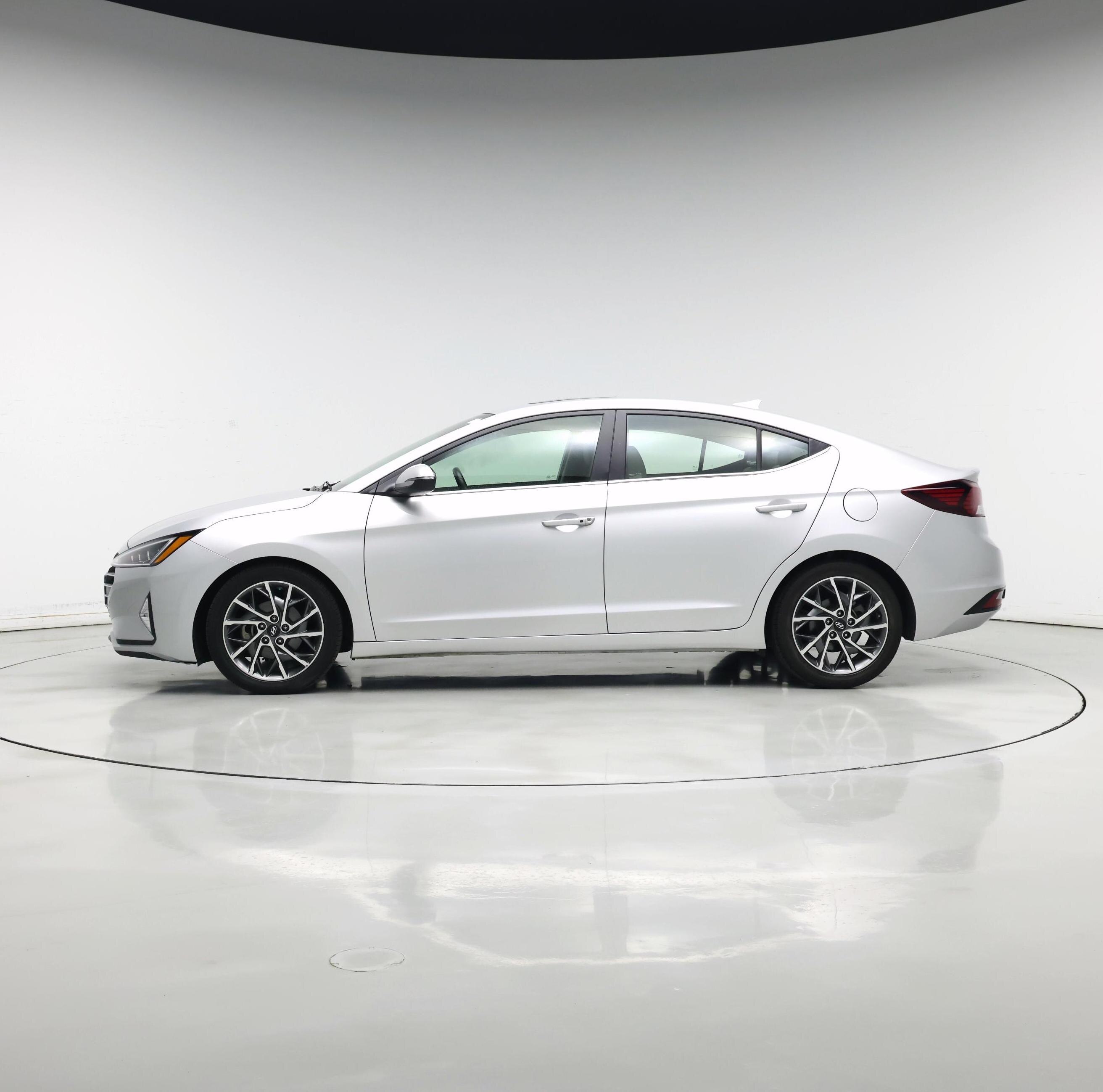 Thumbnail: 2020 Hyundai Elantra - 3