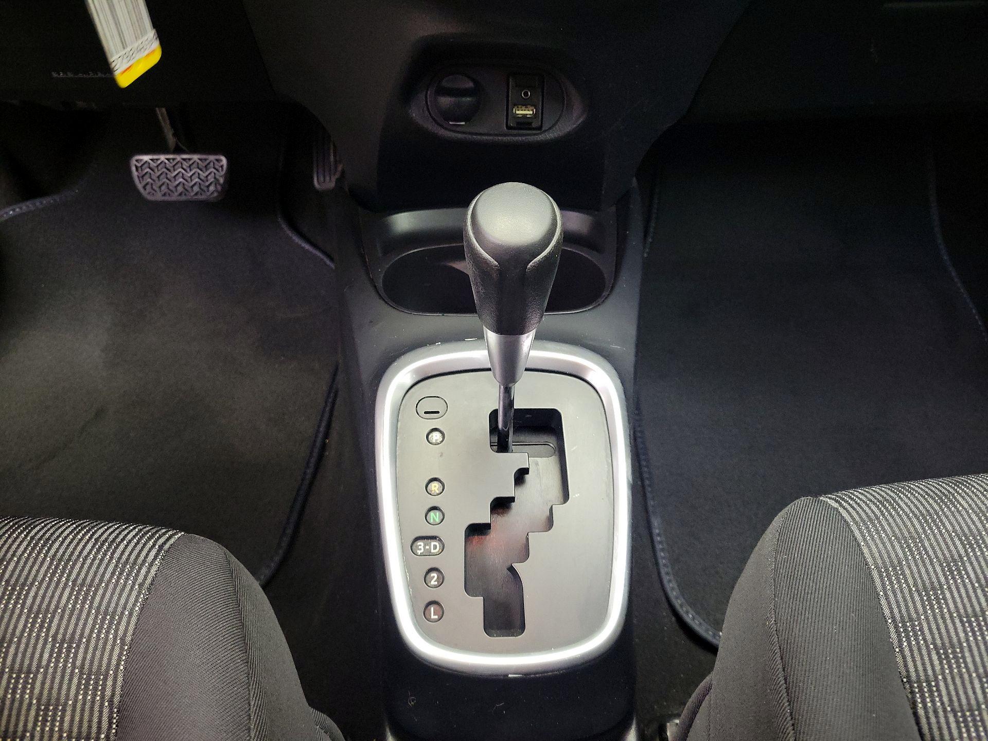 Thumbnail: 2016 Toyota Yaris - 16