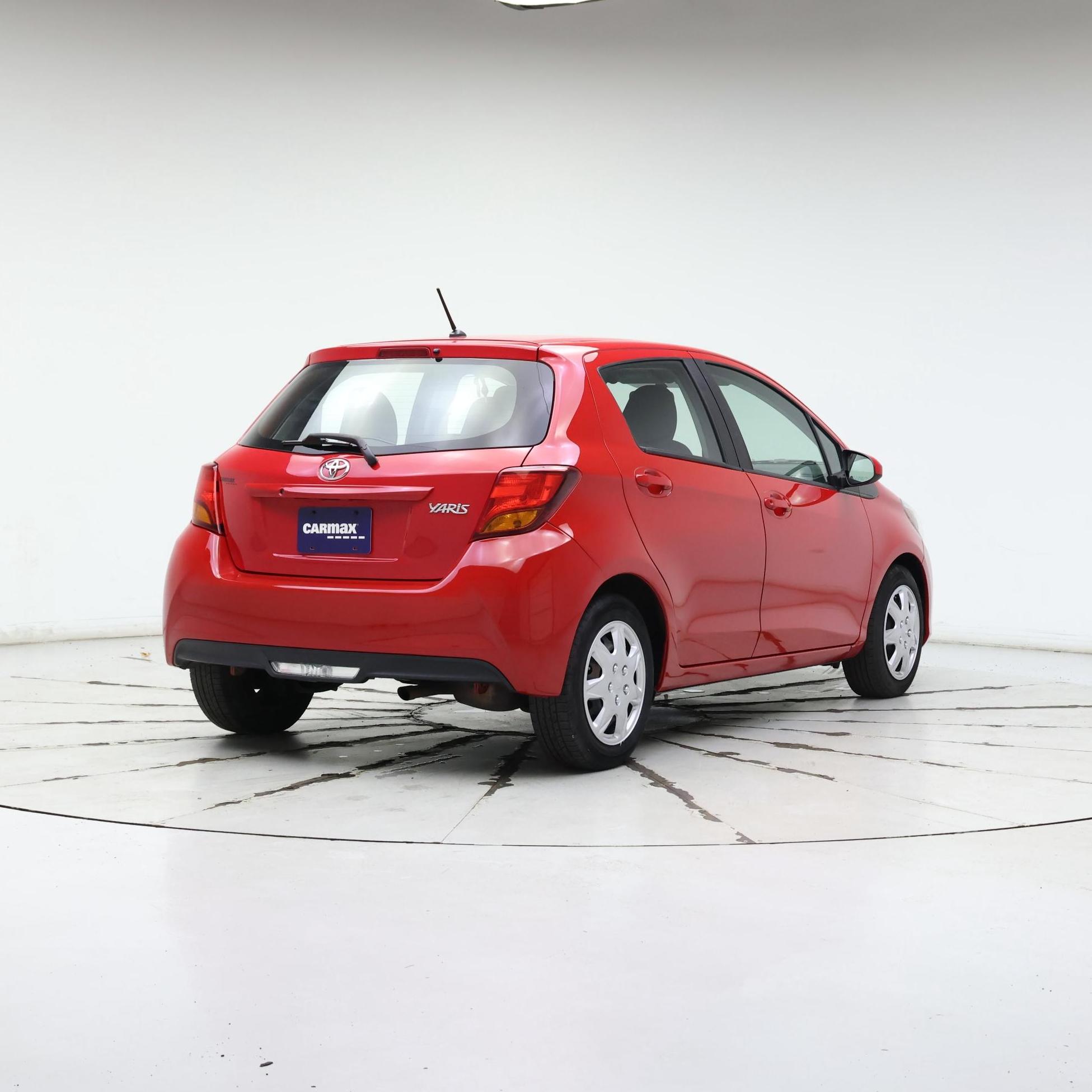 Thumbnail: 2016 Toyota Yaris - 8