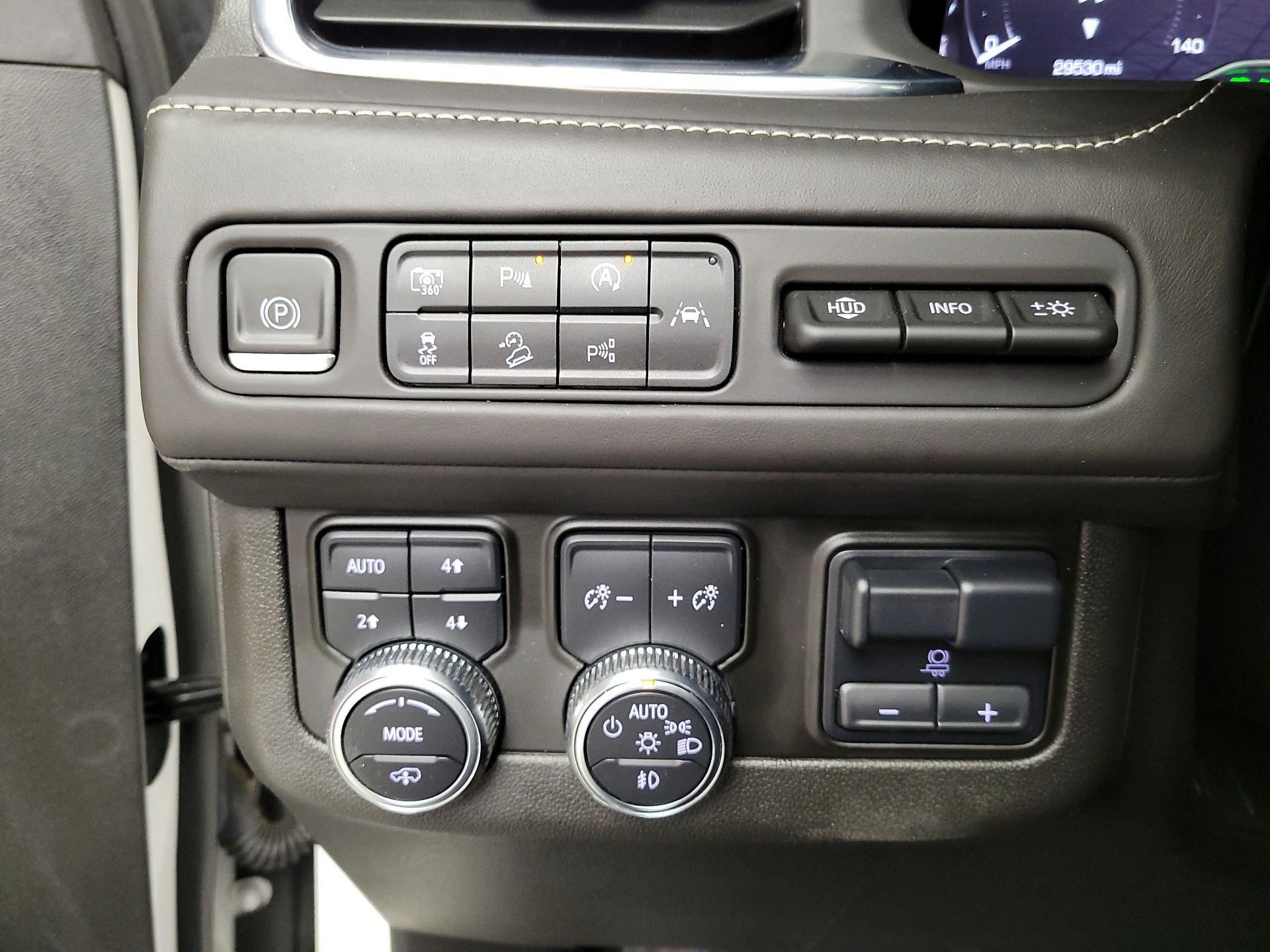 Thumbnail: 2023 GMC Yukon XL - 13