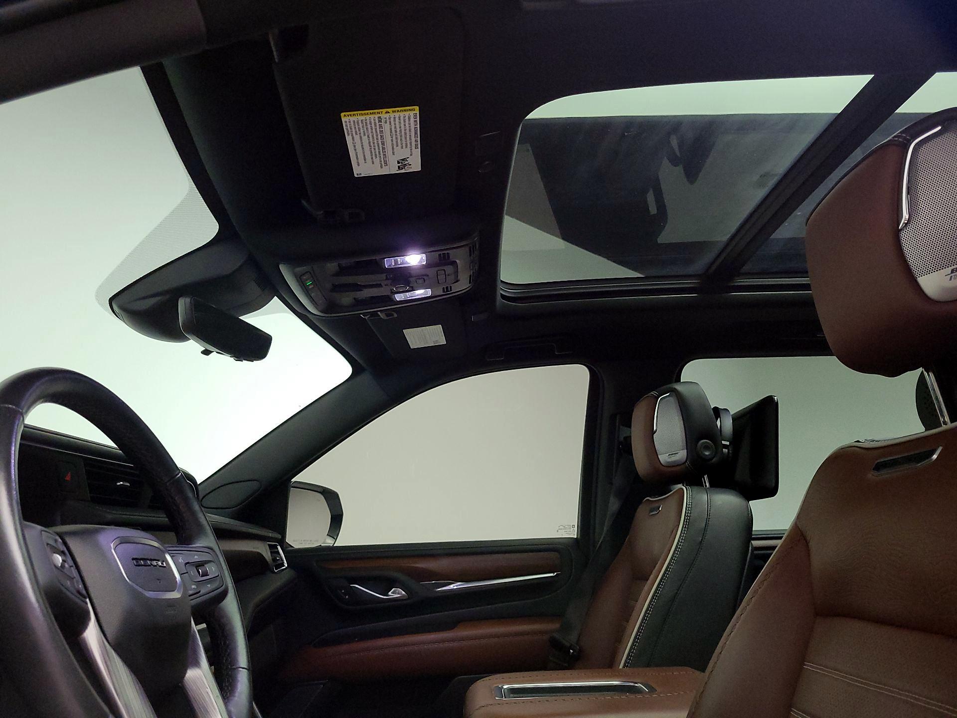 Thumbnail: 2023 GMC Yukon XL - 20