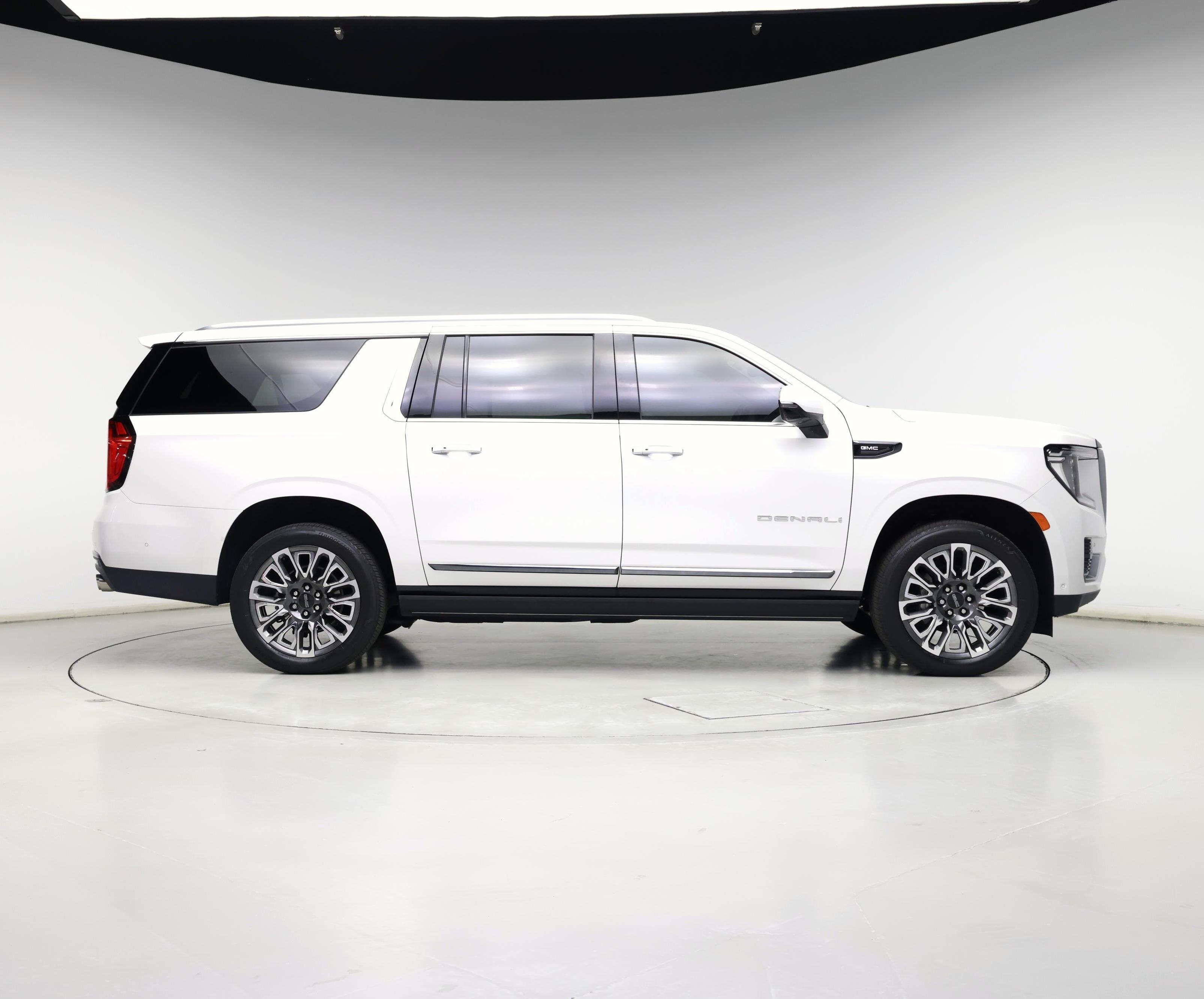 Thumbnail: 2023 GMC Yukon XL - 7