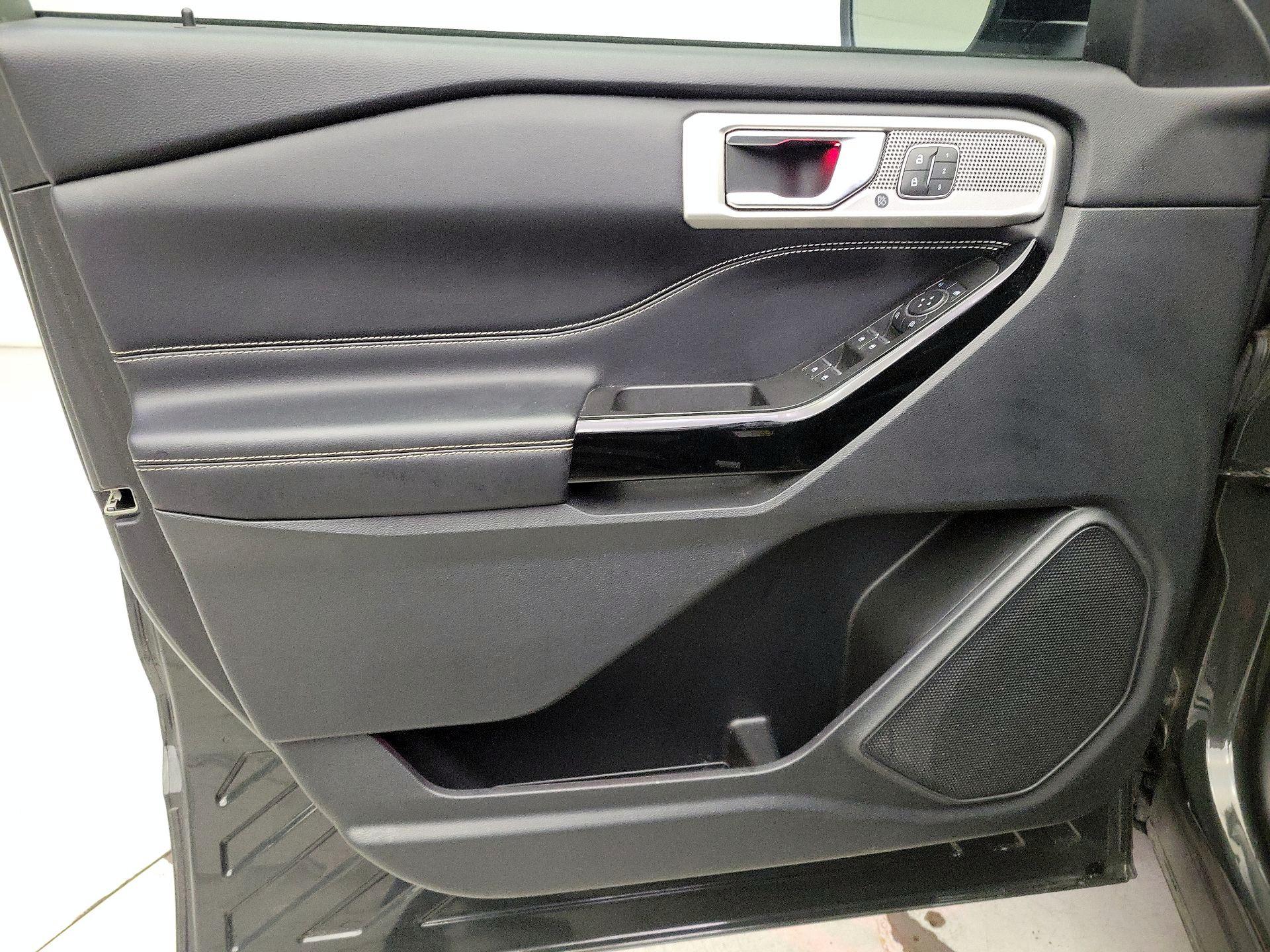 Thumbnail: 2022 Ford Explorer - 12