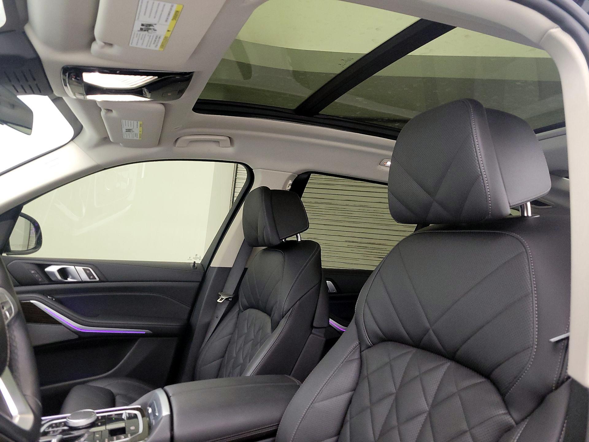 Thumbnail: 2024 BMW X7 - 20