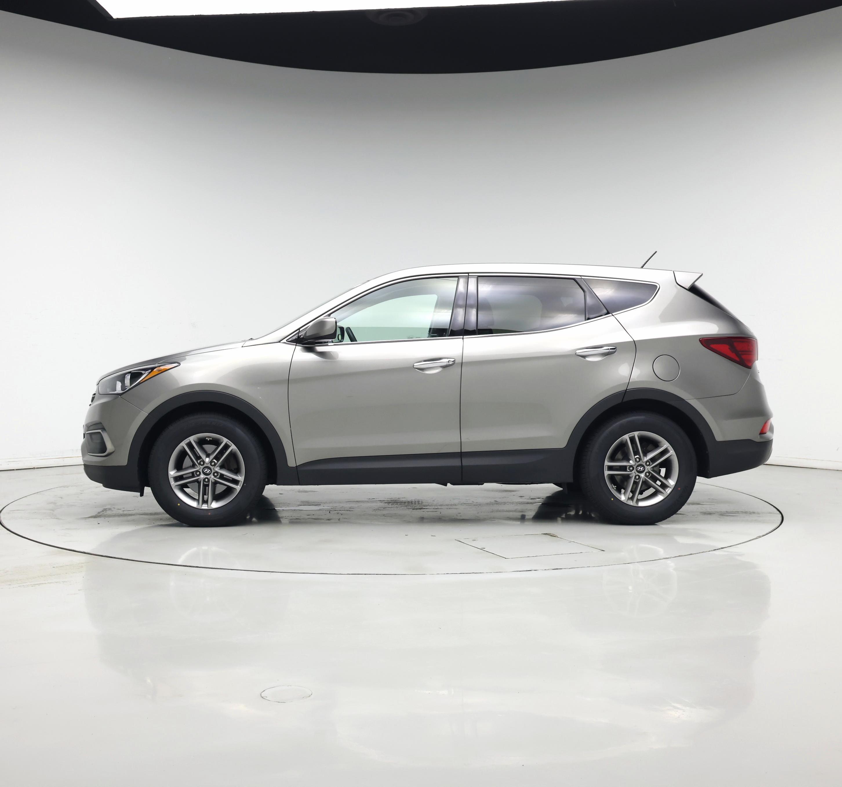 Thumbnail: 2018 Hyundai Santa Fe - 3