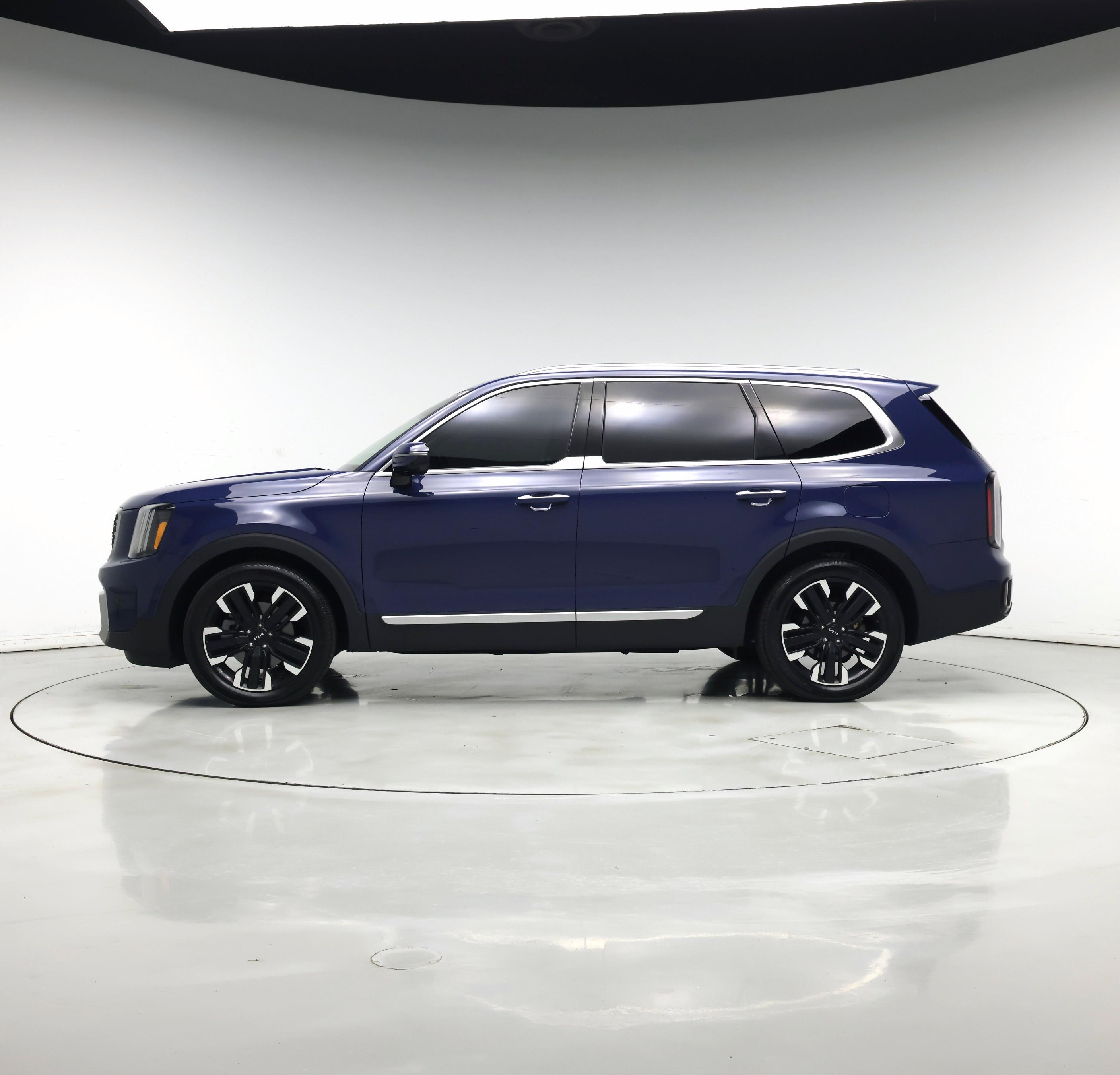 Thumbnail: 2023 Kia Telluride - 3