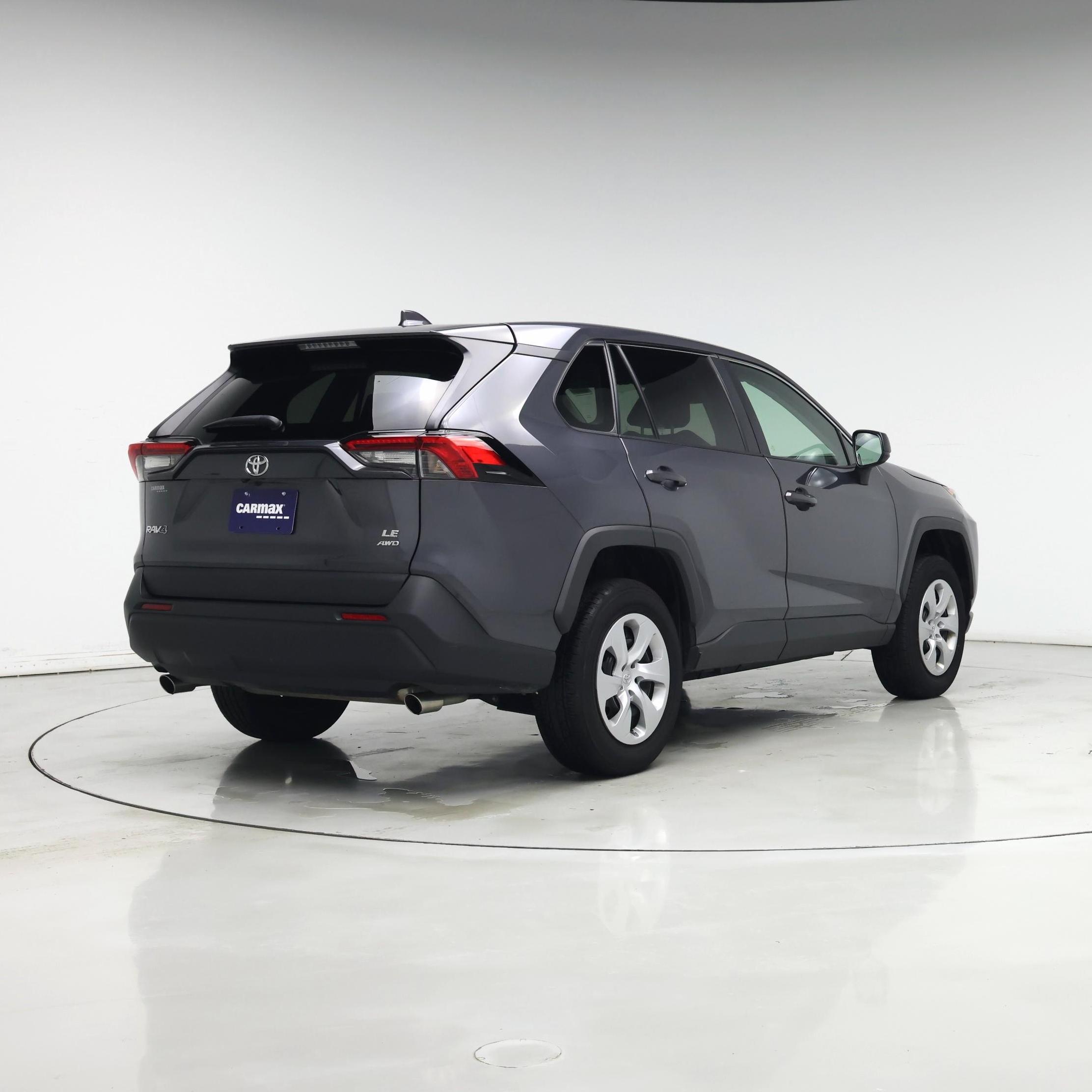 Thumbnail: 2022 Toyota RAV4 - 8