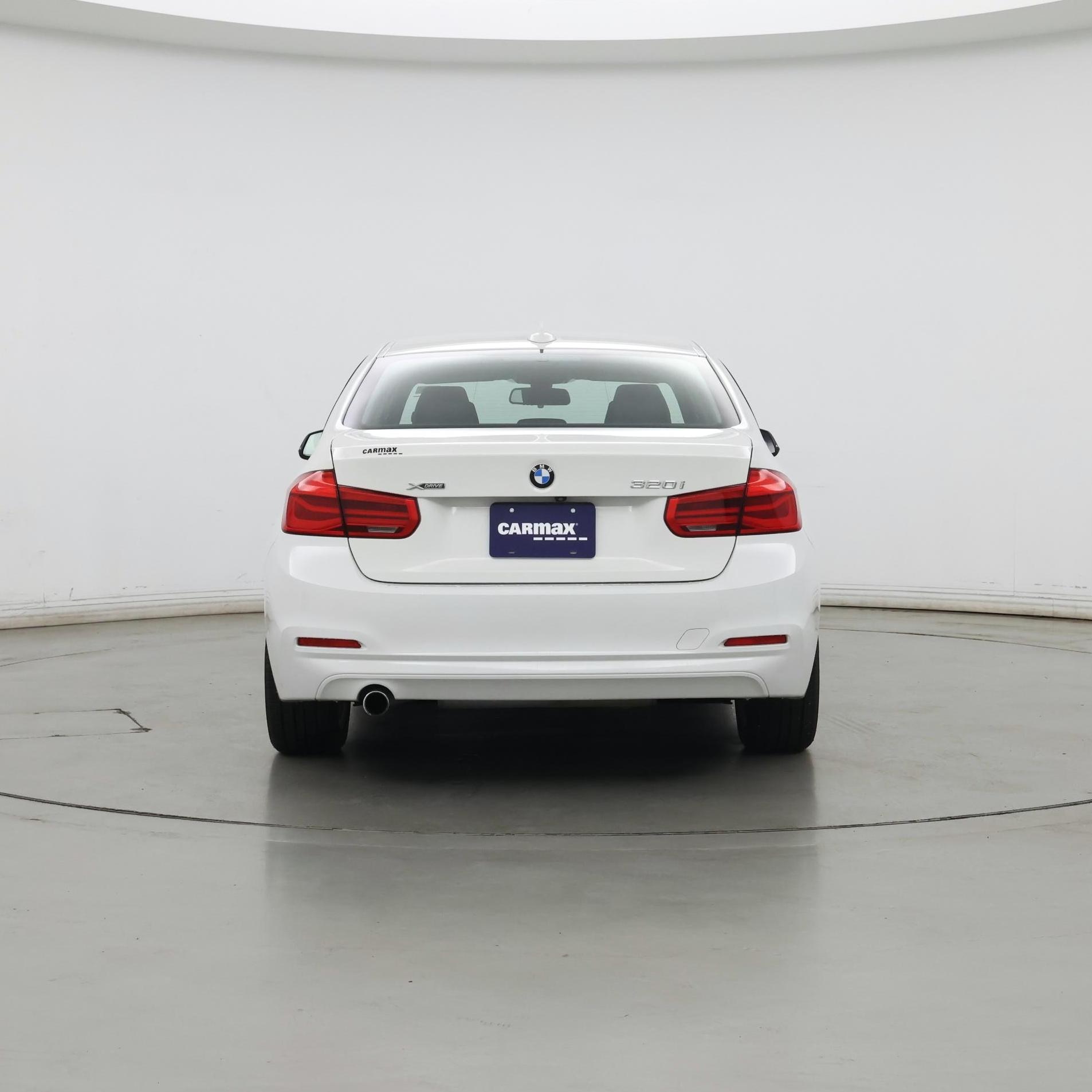 Thumbnail: 2018 BMW 3 Series - 6