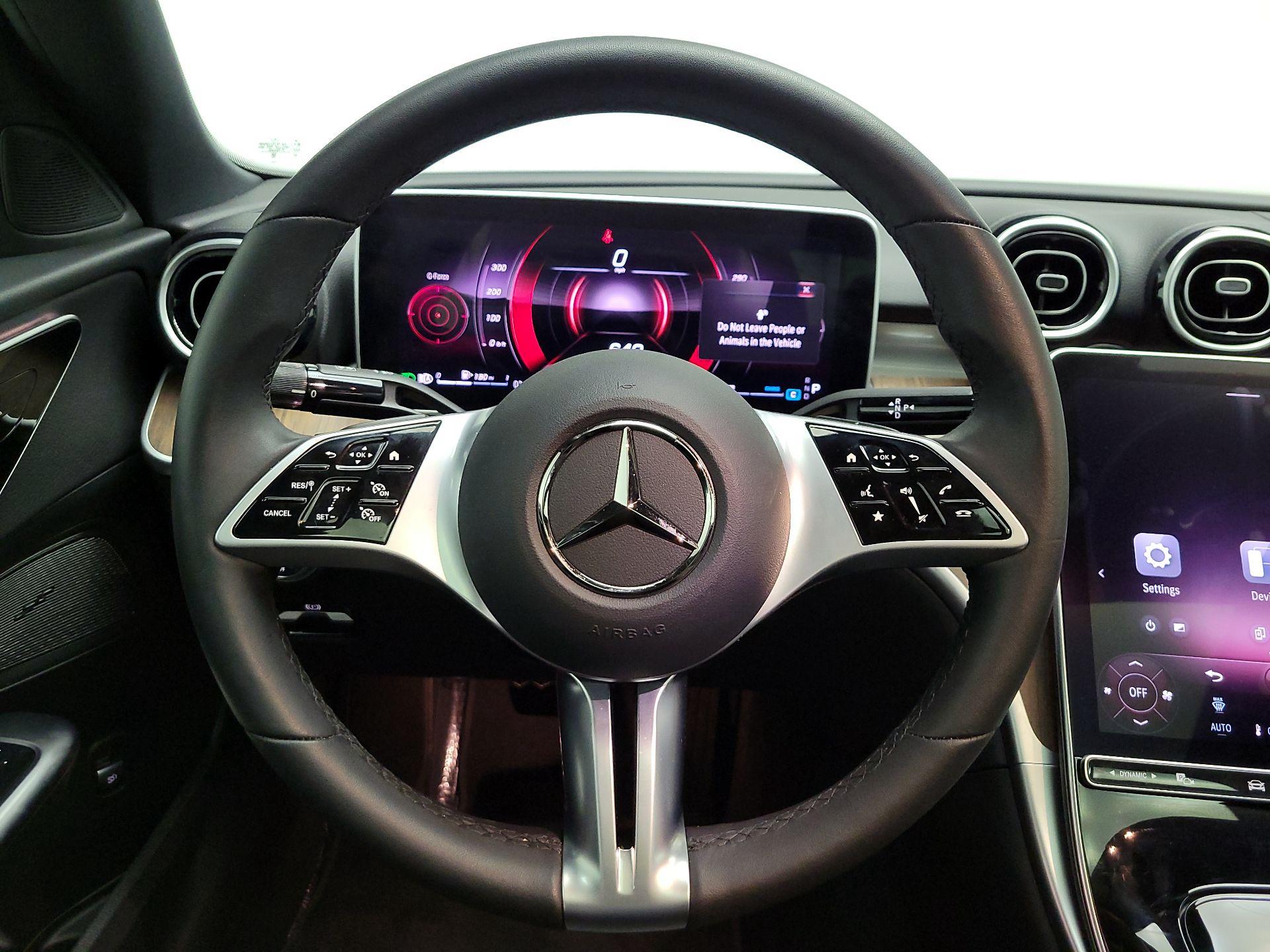 Thumbnail: 2025 Mercedes-Benz C-Class - 10