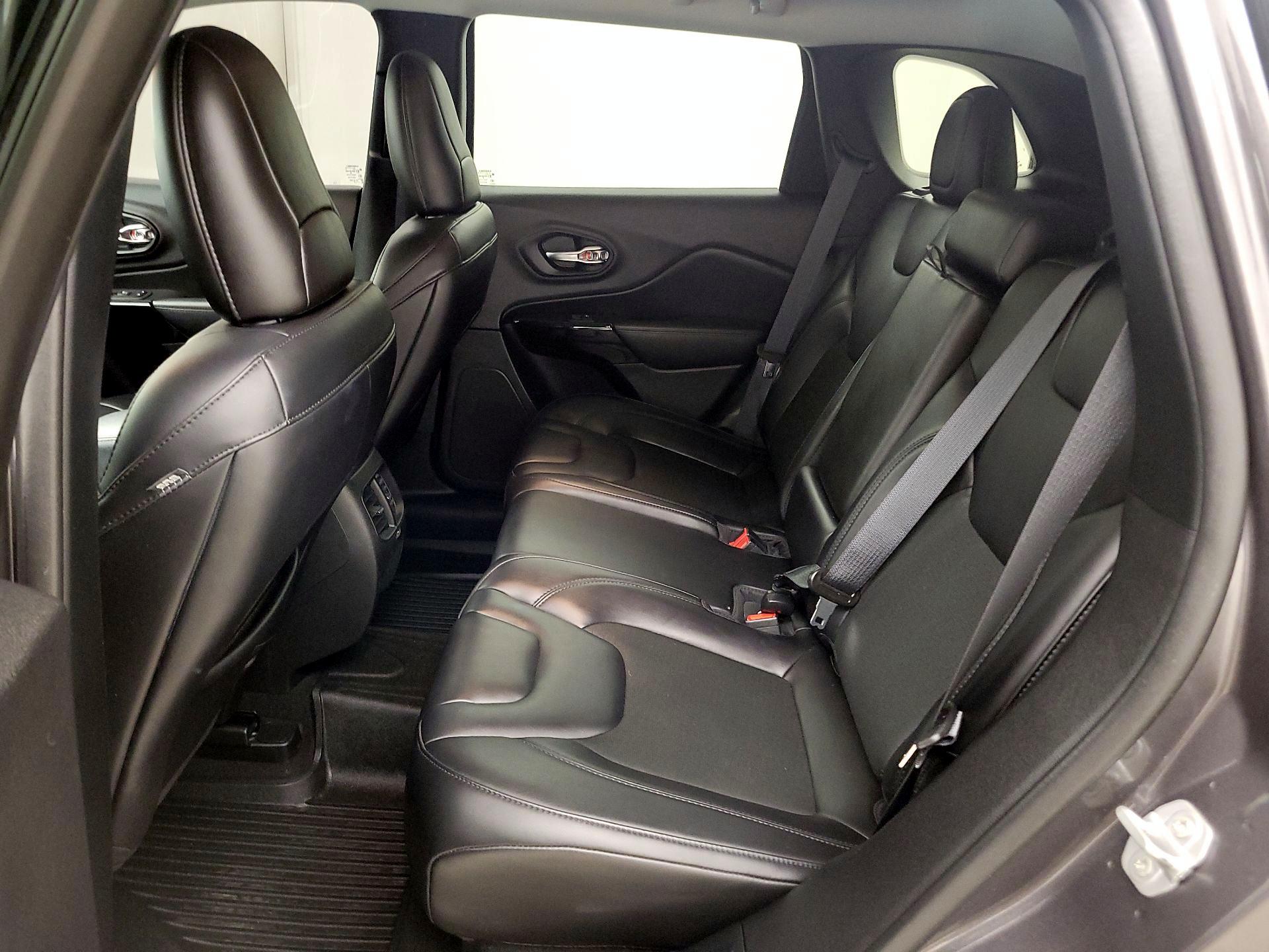 Thumbnail: 2021 Jeep Cherokee - 19