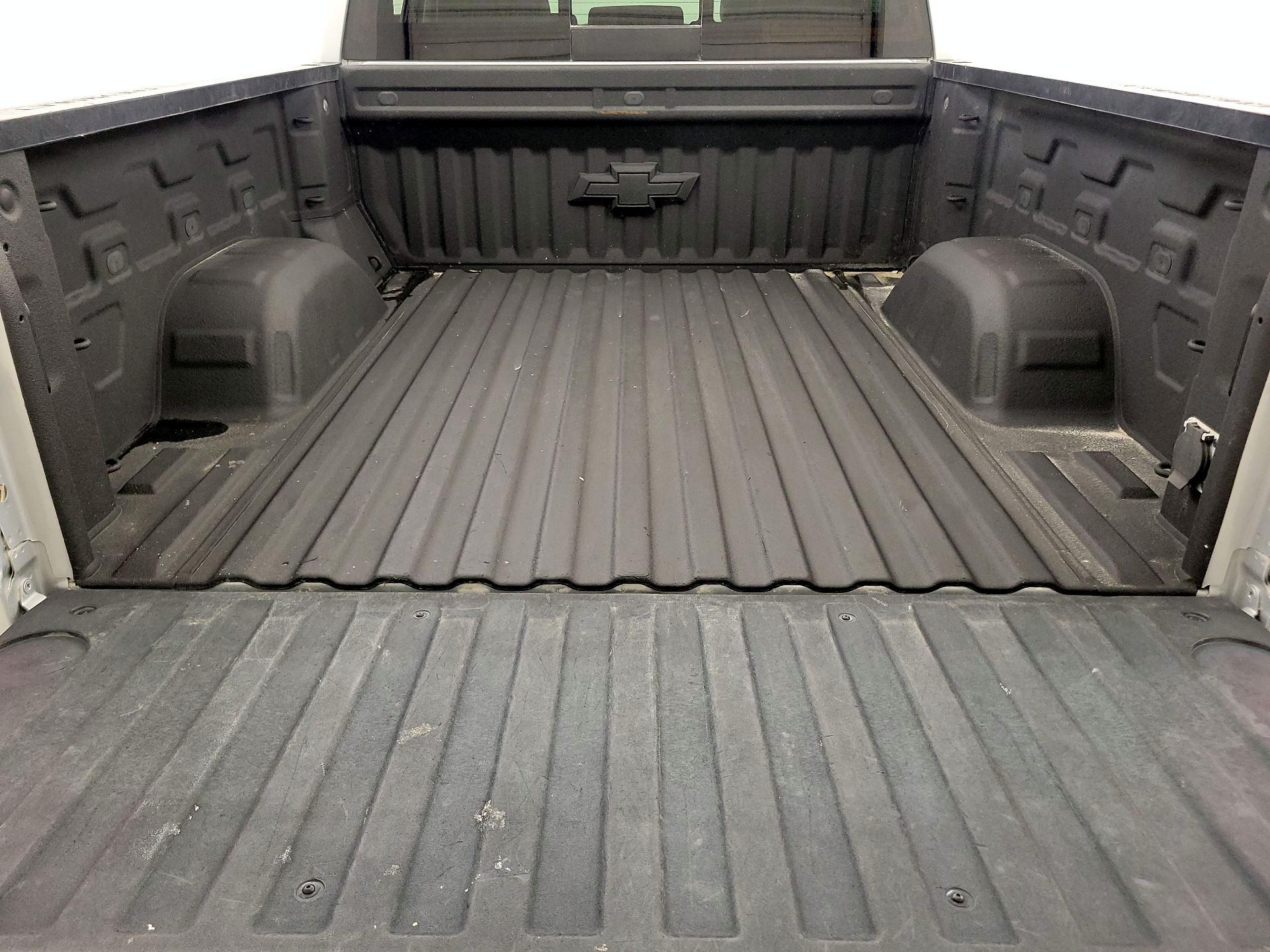 Thumbnail: 2020 Chevrolet Silverado 1500 - 20