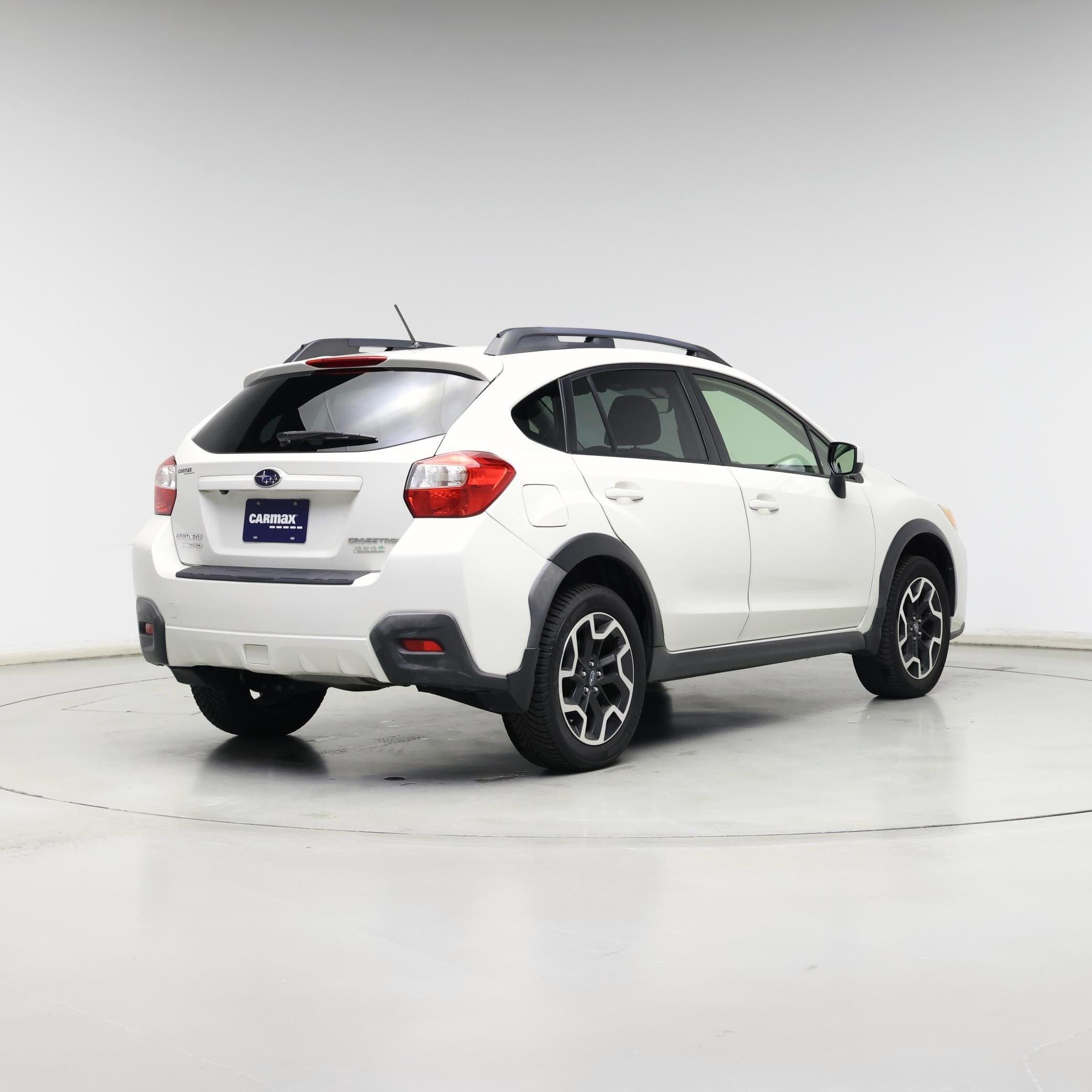 Thumbnail: 2017 Subaru Crosstrek - 8