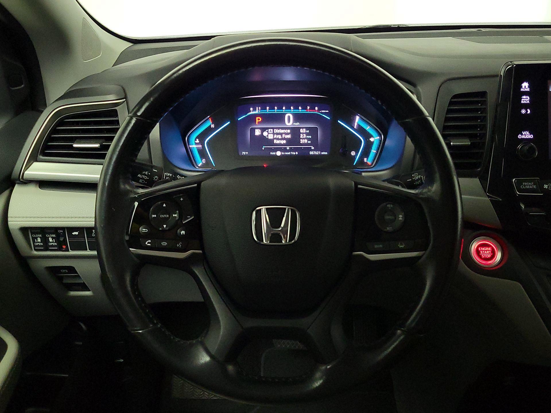 Thumbnail: 2018 Honda Odyssey - 10