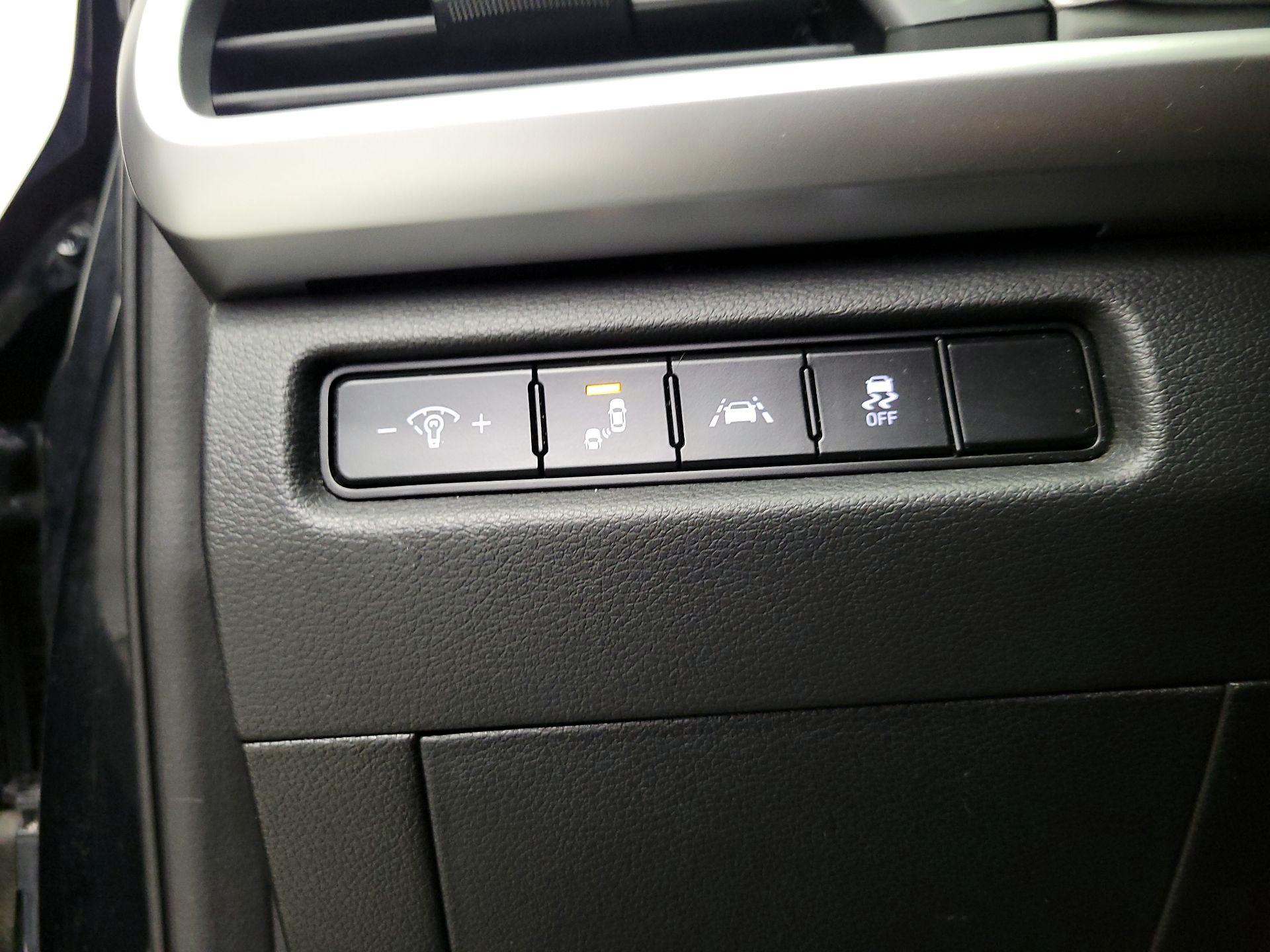 Thumbnail: 2020 Kia Telluride - 13