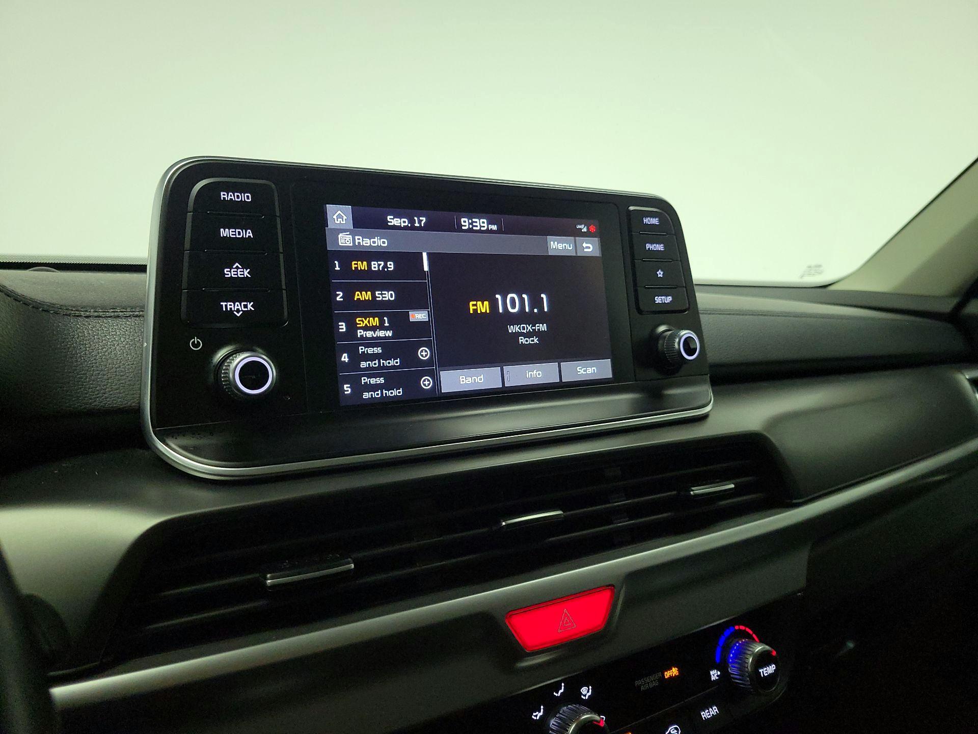 Thumbnail: 2020 Kia Telluride - 15