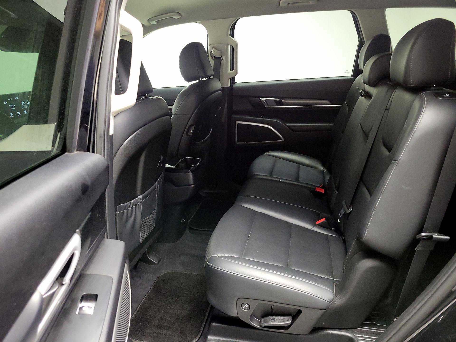 Thumbnail: 2020 Kia Telluride - 19