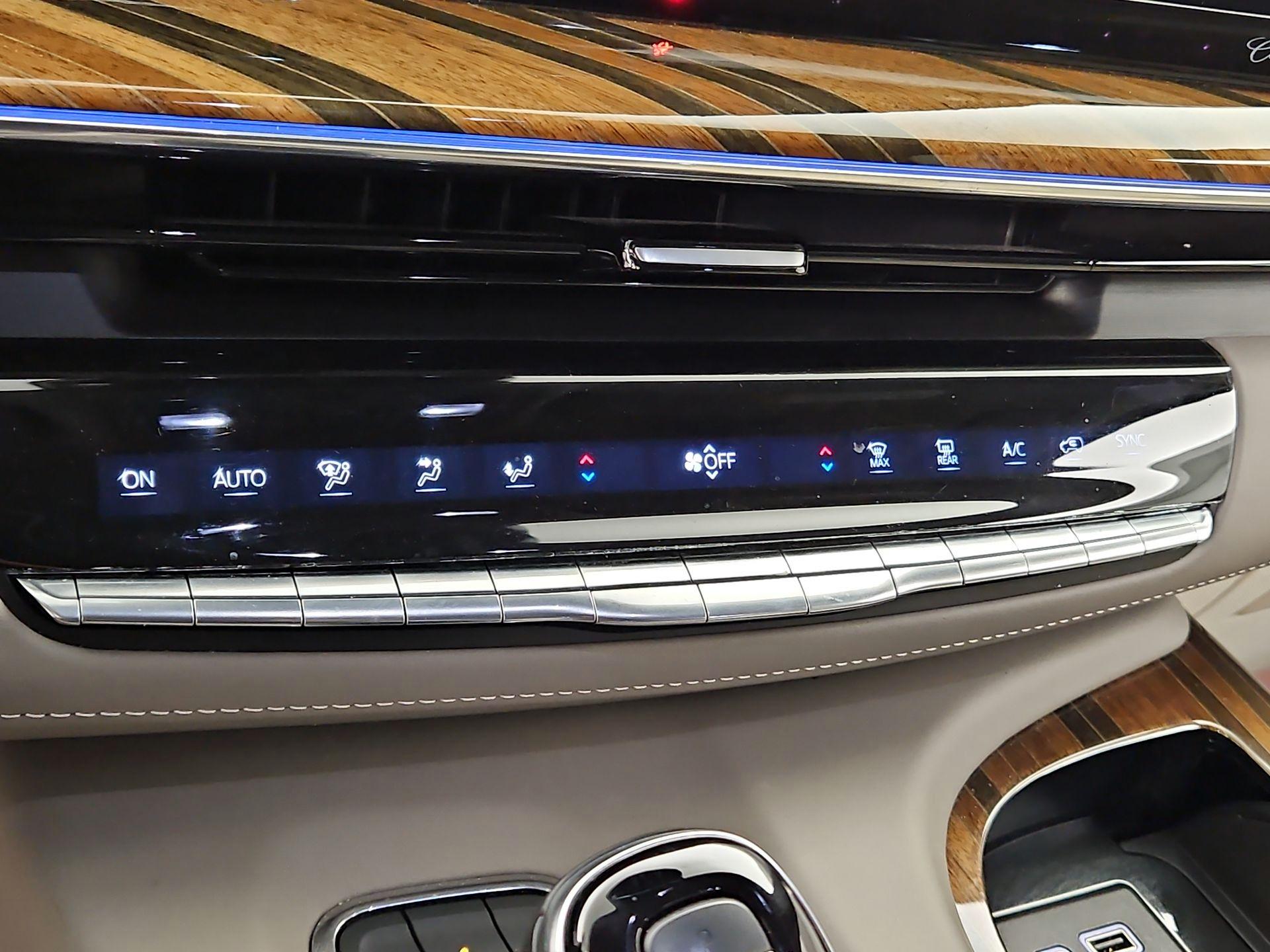 Thumbnail: 2023 Cadillac Escalade - 17