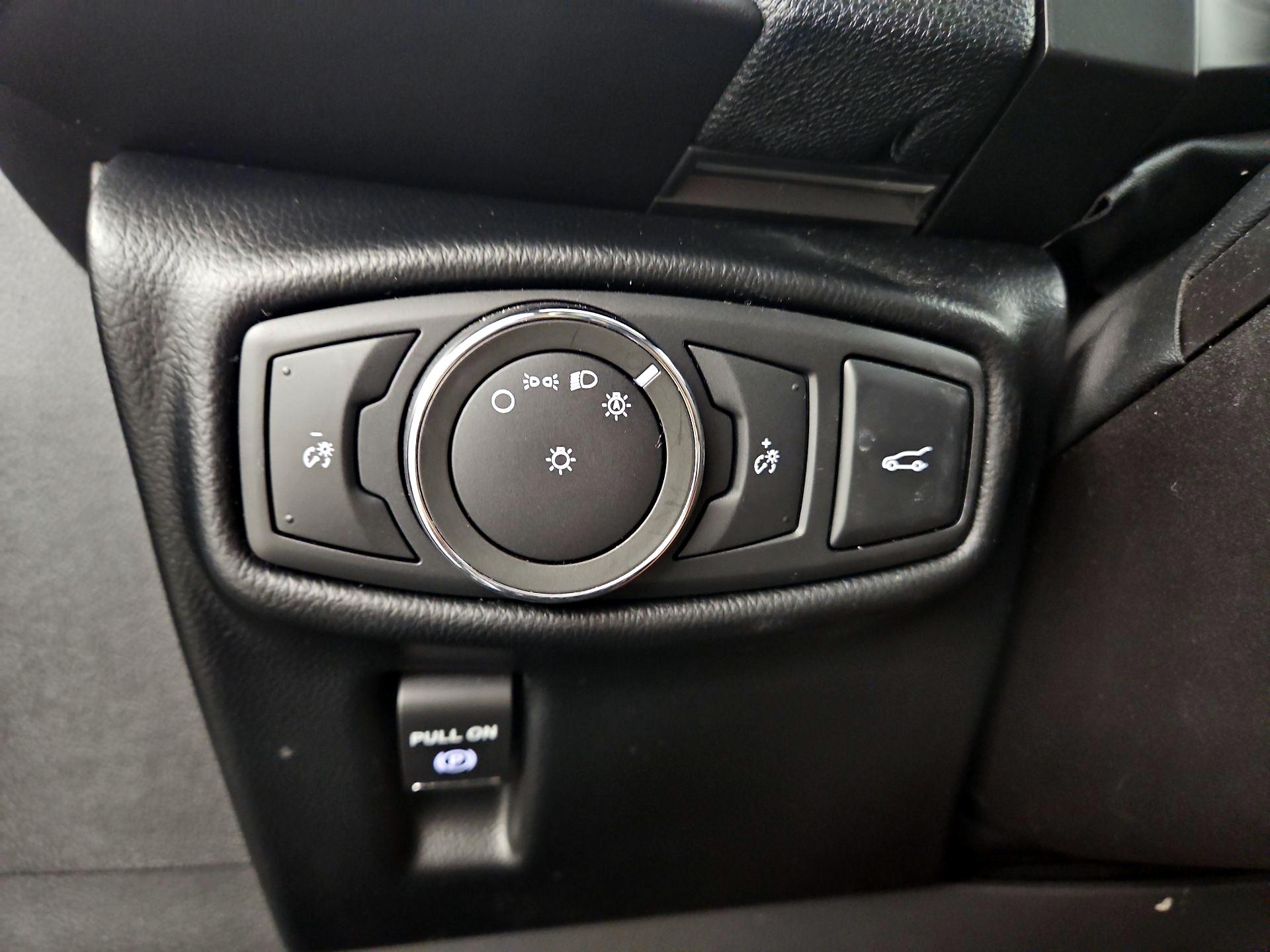 Thumbnail: 2017 Lincoln MKX - 13