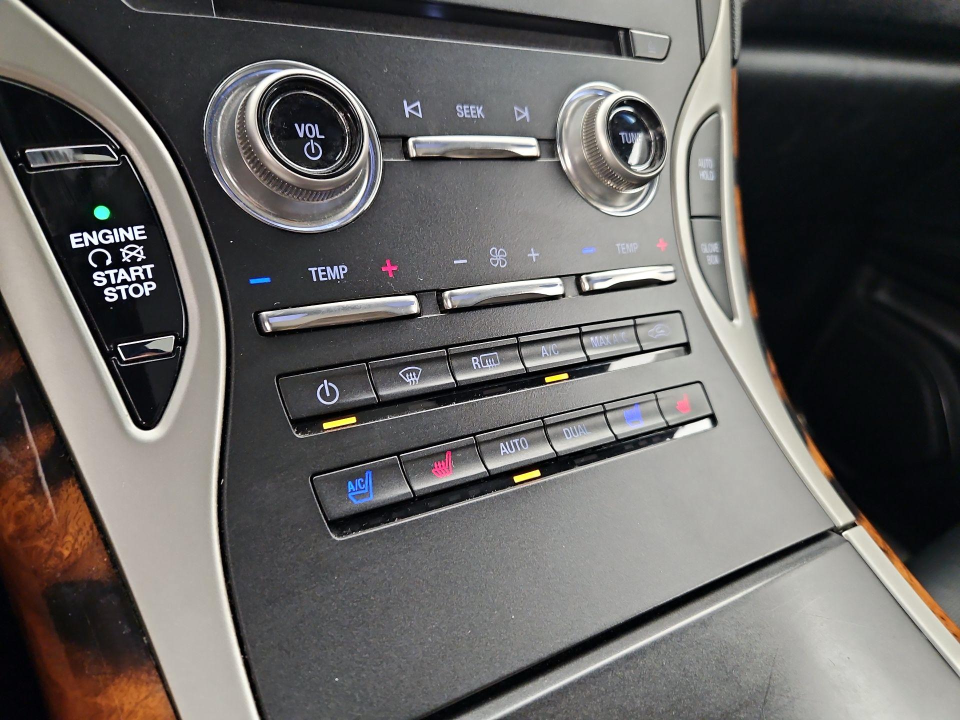 Thumbnail: 2017 Lincoln MKX - 17