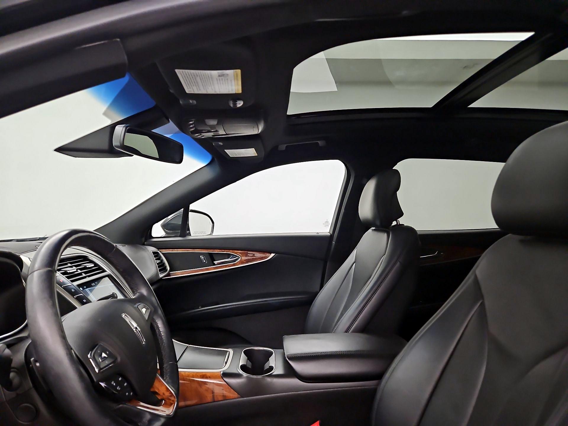 Thumbnail: 2017 Lincoln MKX - 20