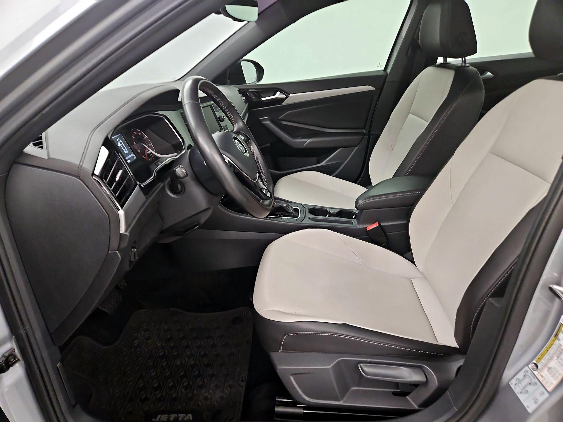 Thumbnail: 2019 Volkswagen Jetta - 11