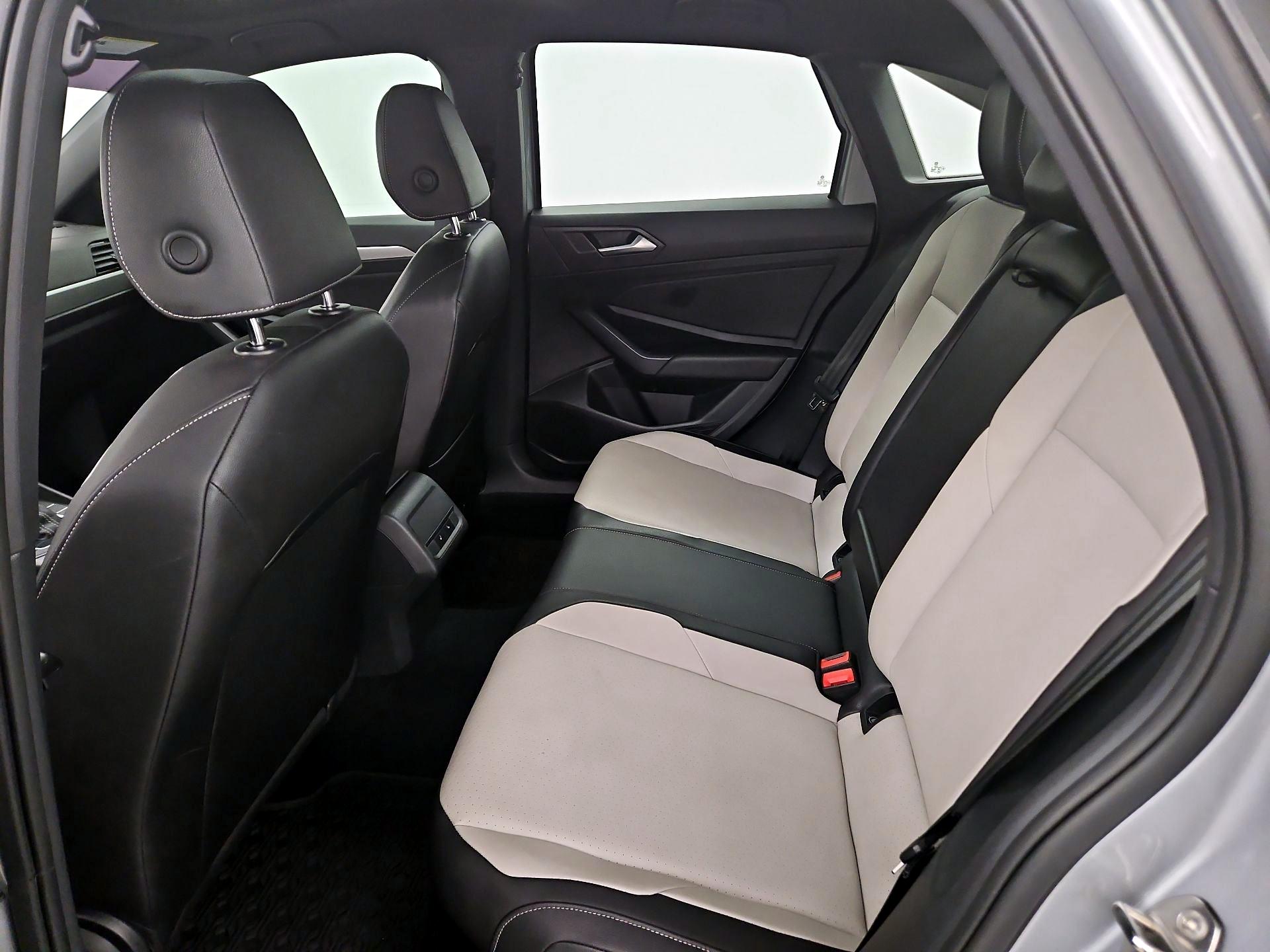Thumbnail: 2019 Volkswagen Jetta - 20