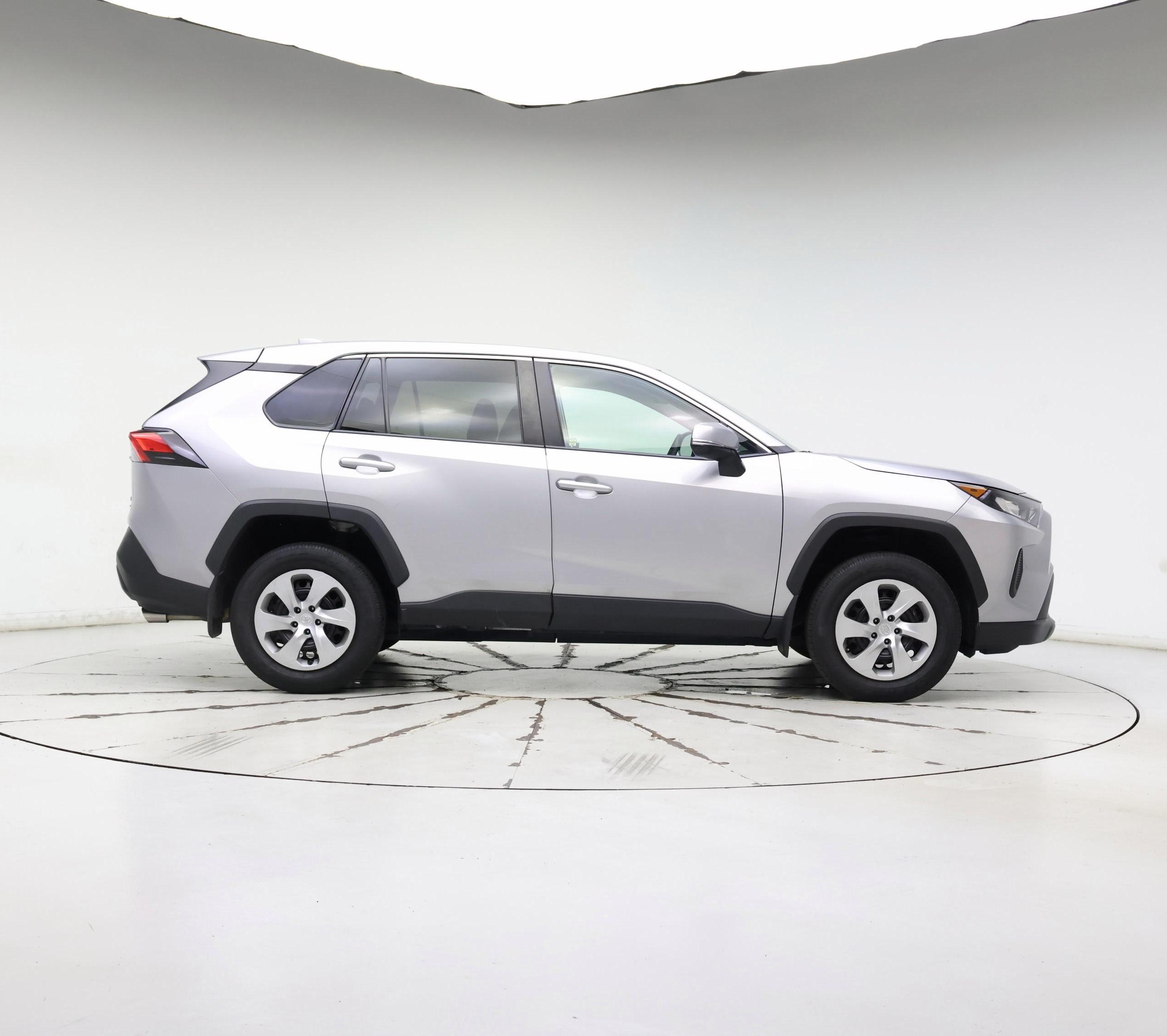 Thumbnail: 2022 Toyota RAV4 - 7
