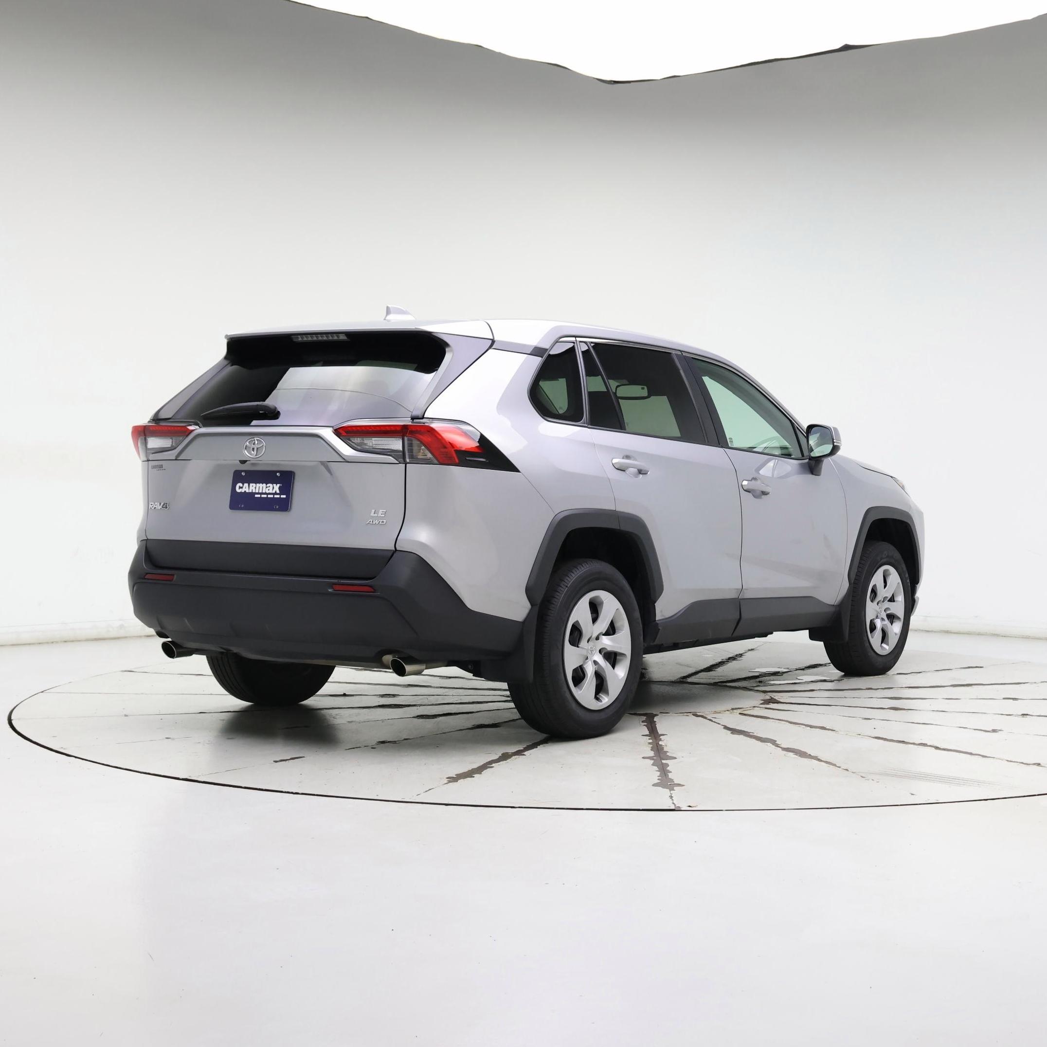 Thumbnail: 2022 Toyota RAV4 - 8