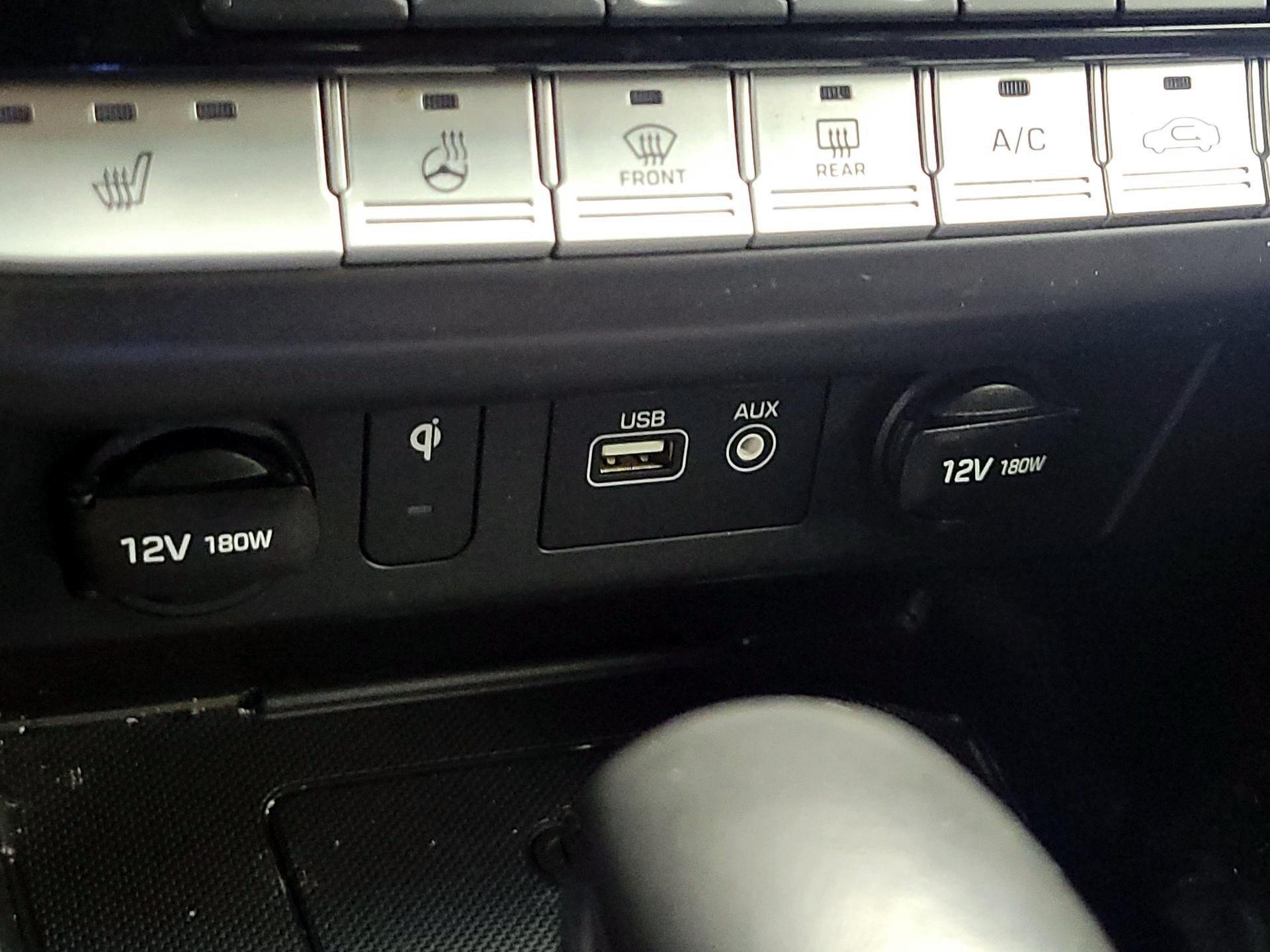 Thumbnail: 2019 Hyundai Sonata - 18