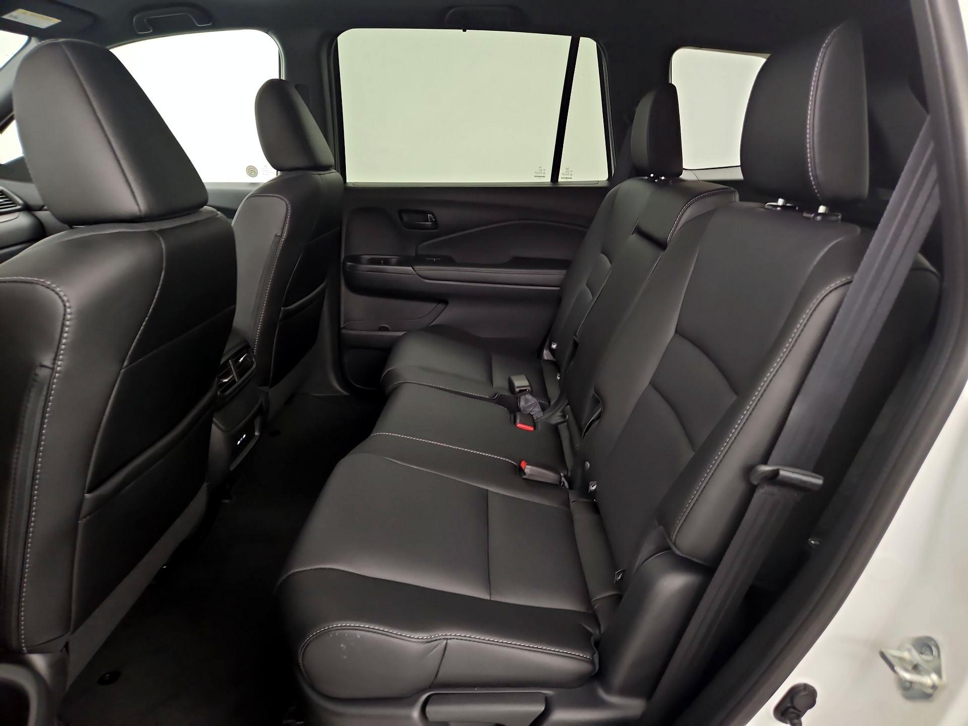 Thumbnail: 2025 Honda Passport - 20