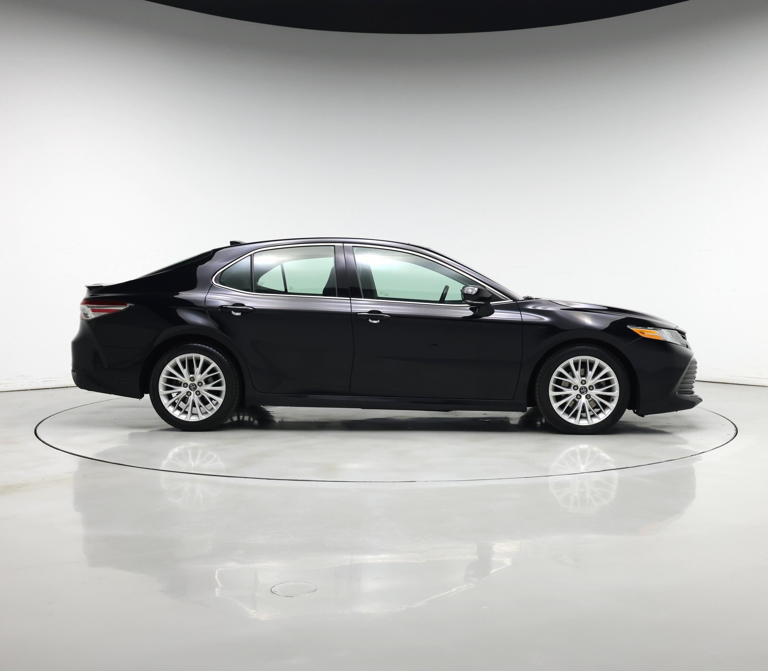 Thumbnail: 2018 Toyota Camry - 7