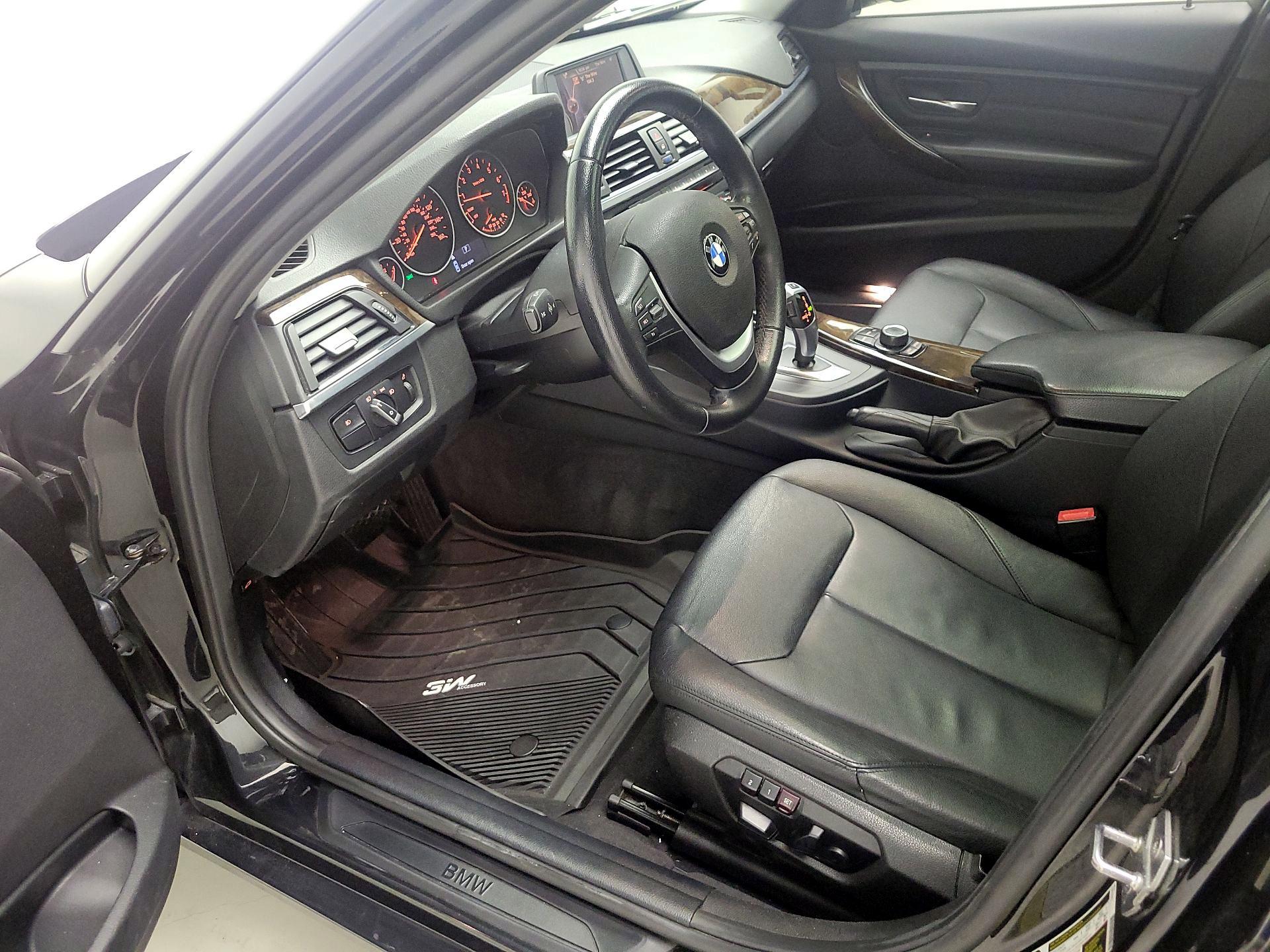 Thumbnail: 2015 BMW 3 Series - 11
